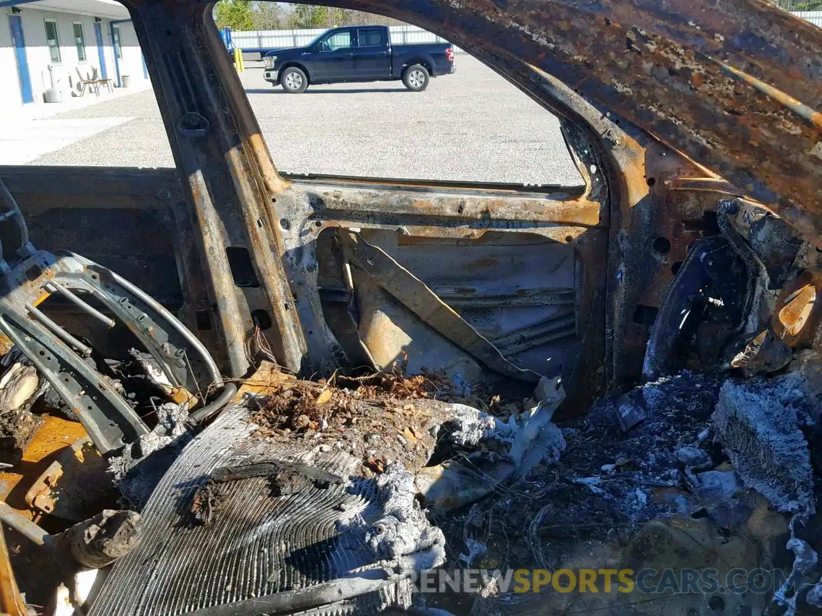 5 Фотография поврежденного автомобиля 4JGDA5GB4KB205391 MERCEDES-BENZ GLE 400 4M 2019