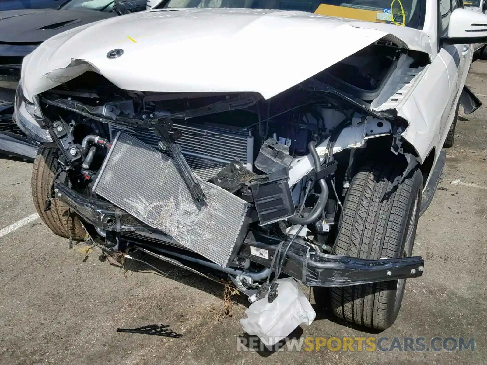 9 Photograph of a damaged car 4JGDA5GB7KB209290 MERCEDES-BENZ GLE 400 4M 2019