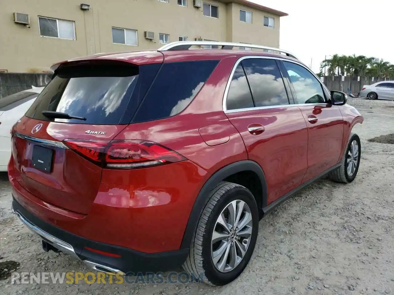 3 Photograph of a damaged car 4JGFB4KB1LA058154 MERCEDES-BENZ GLE-CLASS 2020