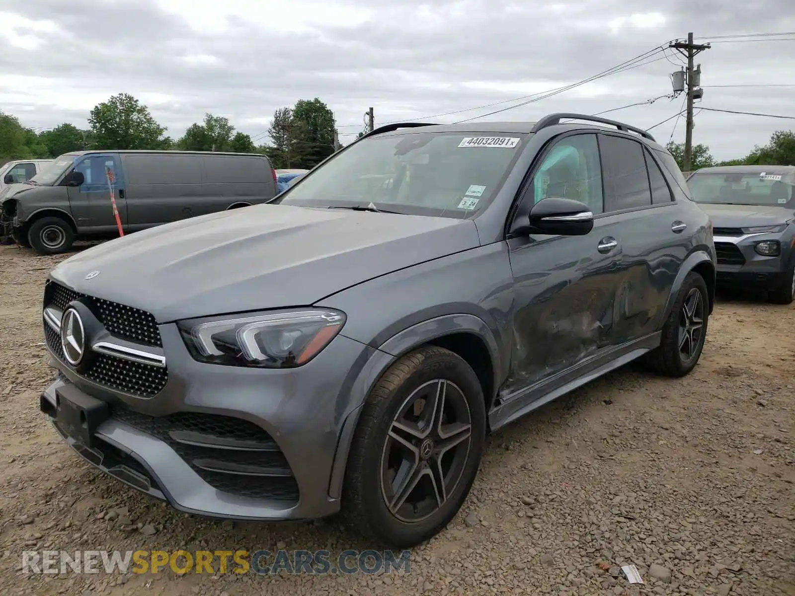 2 Photograph of a damaged car 4JGFB4KB4LA007585 MERCEDES-BENZ GLE-CLASS 2020