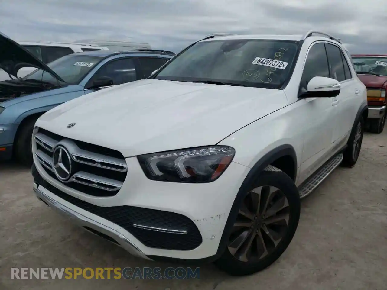 2 Photograph of a damaged car 4JGFB4KB4LA033913 MERCEDES-BENZ GLE-CLASS 2020