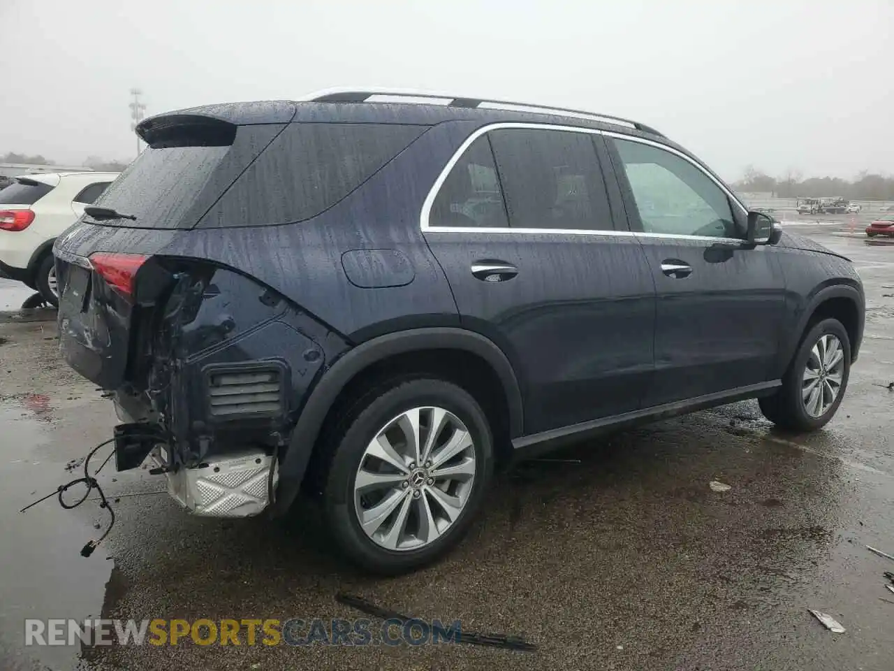 3 Photograph of a damaged car 4JGFB4KB8LA076361 MERCEDES-BENZ GLE-CLASS 2020