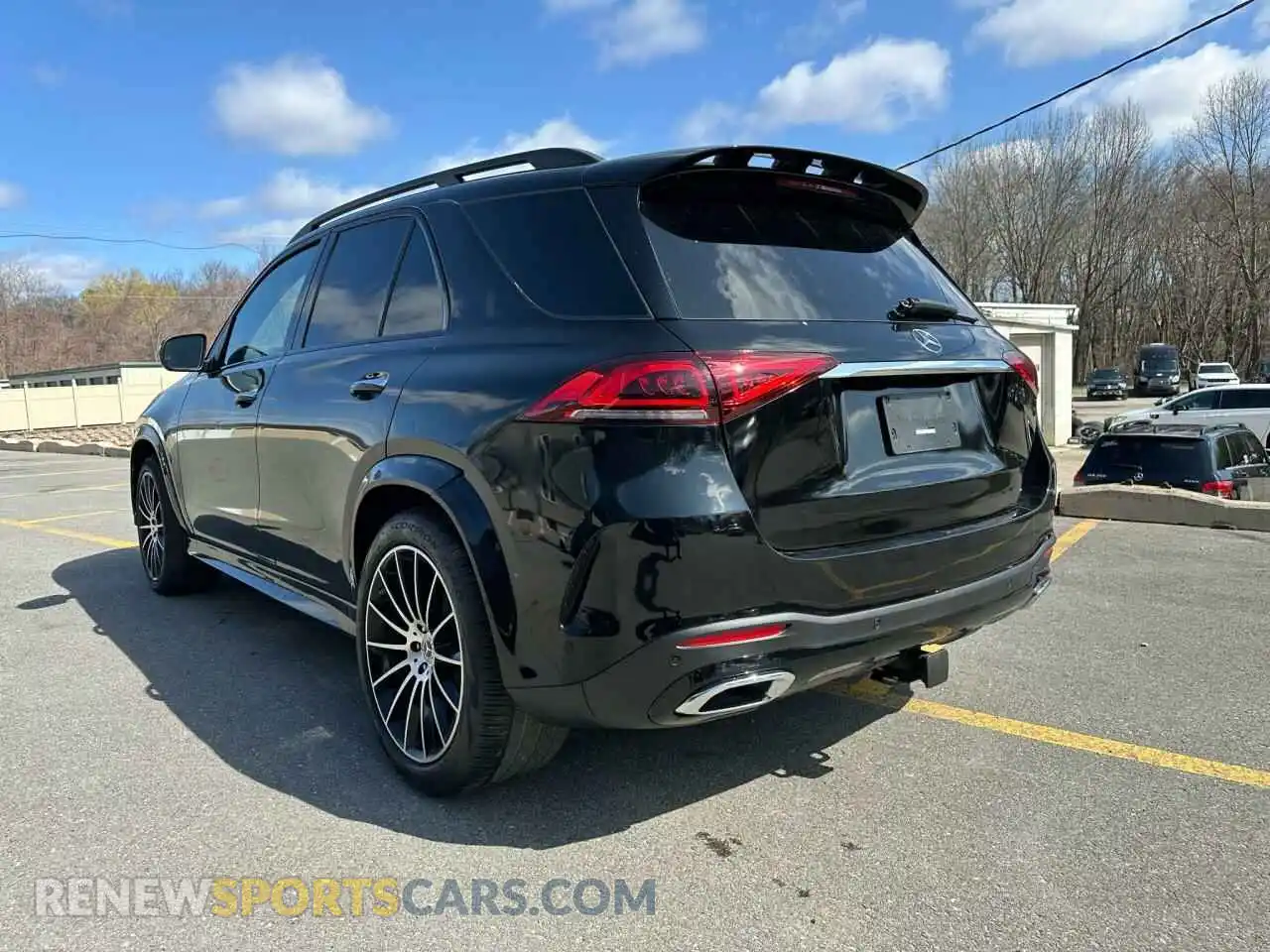 2 fotografías del automóvil dañado 4JGFB4JB1MA313694 MERCEDES-BENZ GLE-CLASS 2021