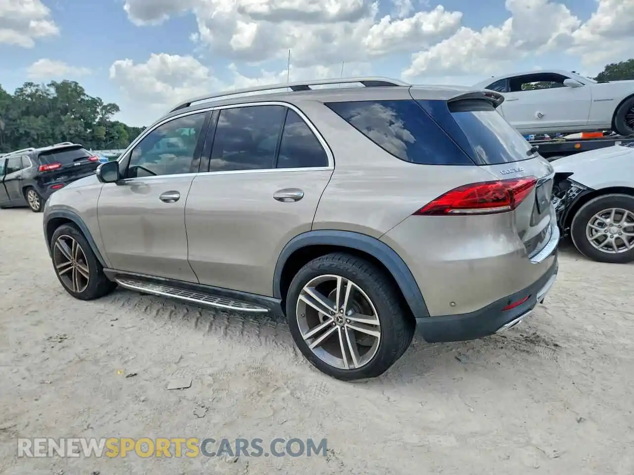 2 Photograph of a damaged car 4JGFB4JB5MA466336 MERCEDES-BENZ GLE-CLASS 2021