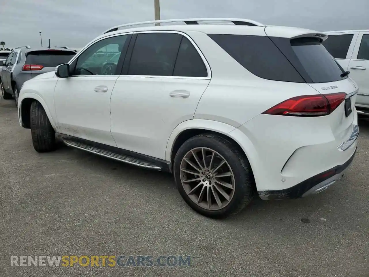 2 Photograph of a damaged car 4JGFB4KB2MA499647 MERCEDES-BENZ GLE-CLASS 2021