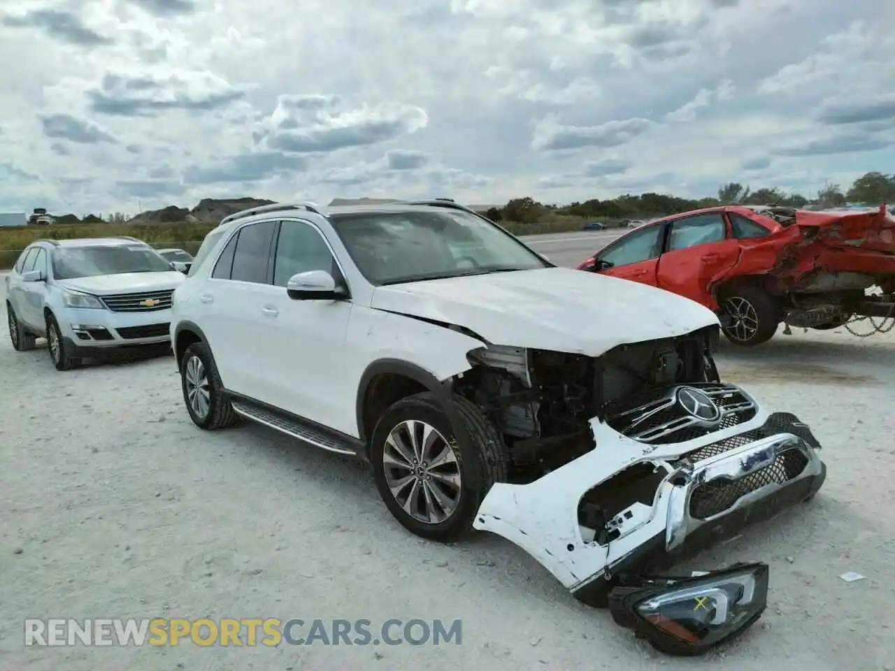 1 Photograph of a damaged car 4JGFB4KB3MA513345 MERCEDES-BENZ GLE-CLASS 2021