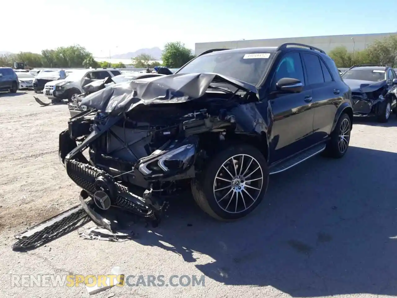 2 fotografías del automóvil dañado 4JGFB4KB3MA573593 MERCEDES-BENZ GLE-CLASS 2021