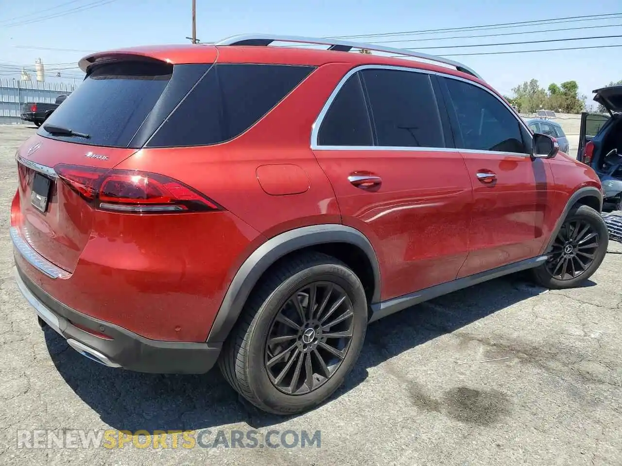 3 Photograph of a damaged car 4JGFB4KB4MA410693 MERCEDES-BENZ GLE-CLASS 2021