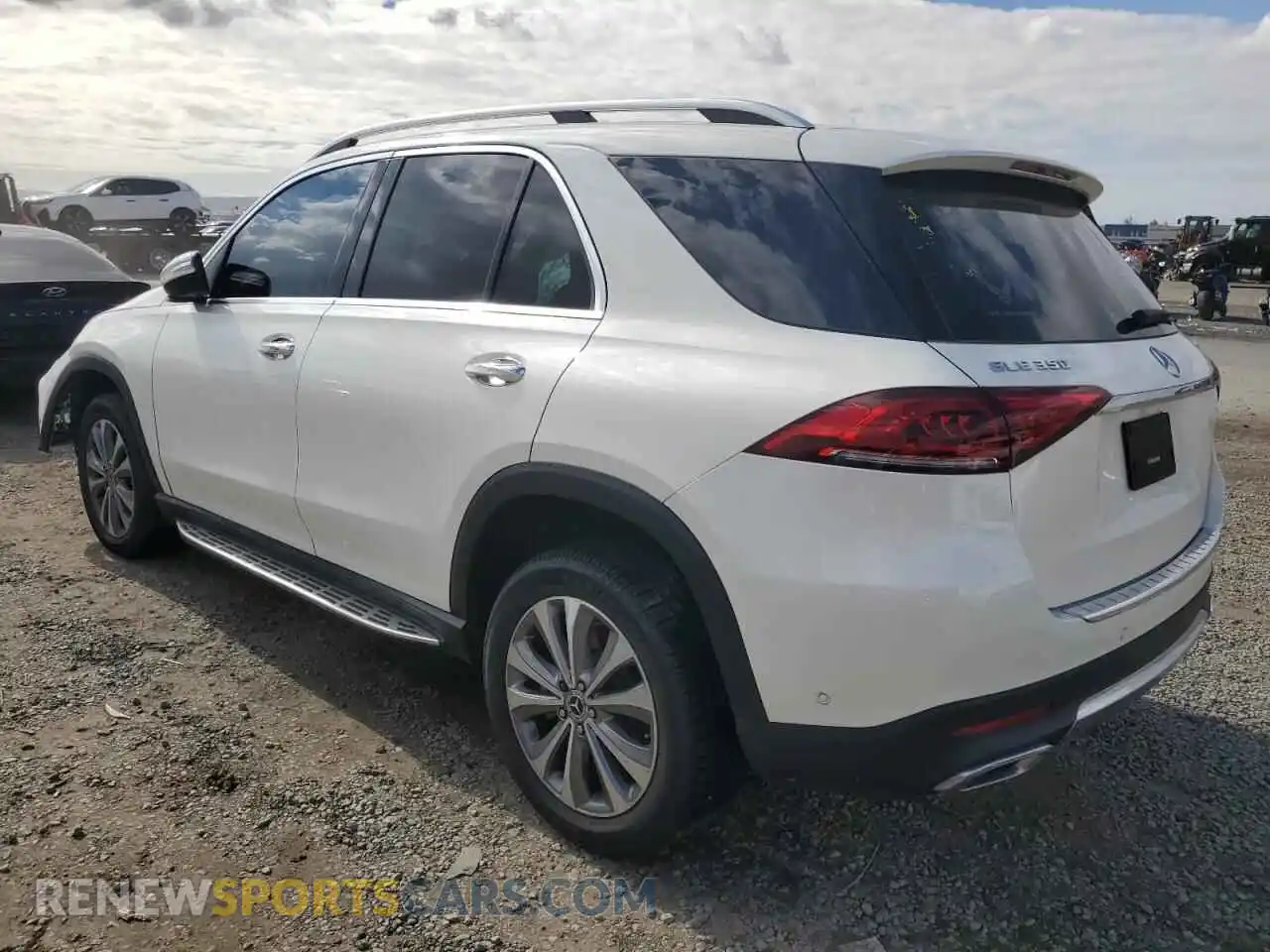 2 Photograph of a damaged car 4JGFB4KB5MA358894 MERCEDES-BENZ GLE-CLASS 2021