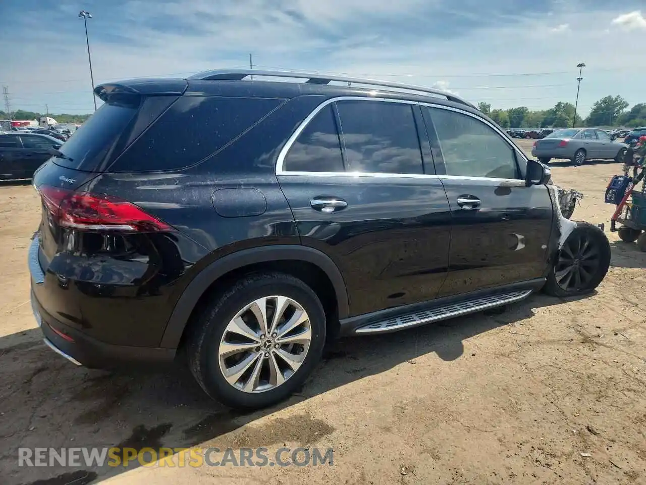 3 Photograph of a damaged car 4JGFB4KB5MA555032 MERCEDES-BENZ GLE-CLASS 2021