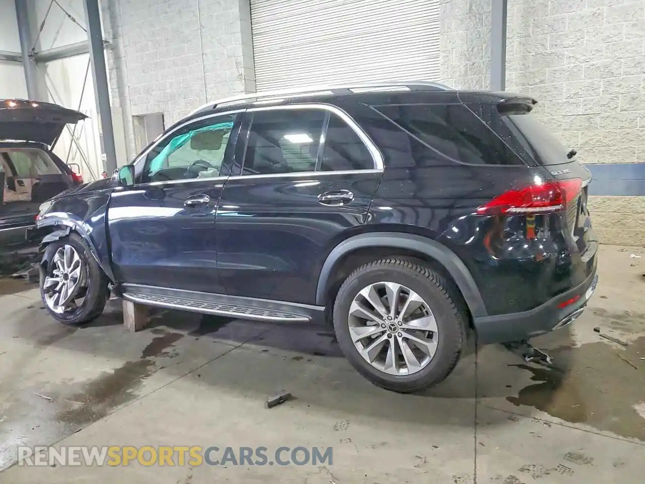 2 Photograph of a damaged car 4JGFB4KB8MA416545 MERCEDES-BENZ GLE-CLASS 2021
