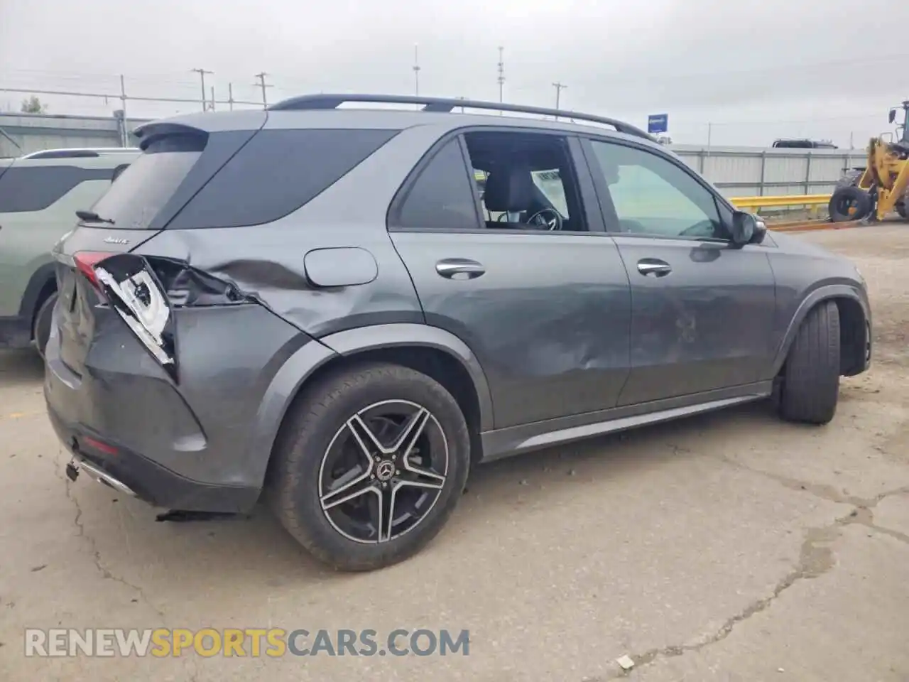 3 Photograph of a damaged car 4JGFB4KBXMA449305 MERCEDES-BENZ GLE-CLASS 2021