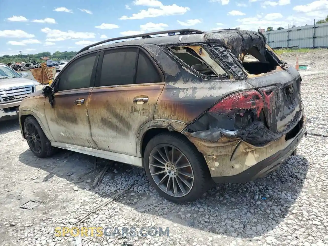 2 fotografías del automóvil dañado 4JGFB5KB1MA408924 MERCEDES-BENZ GLE-CLASS 2021