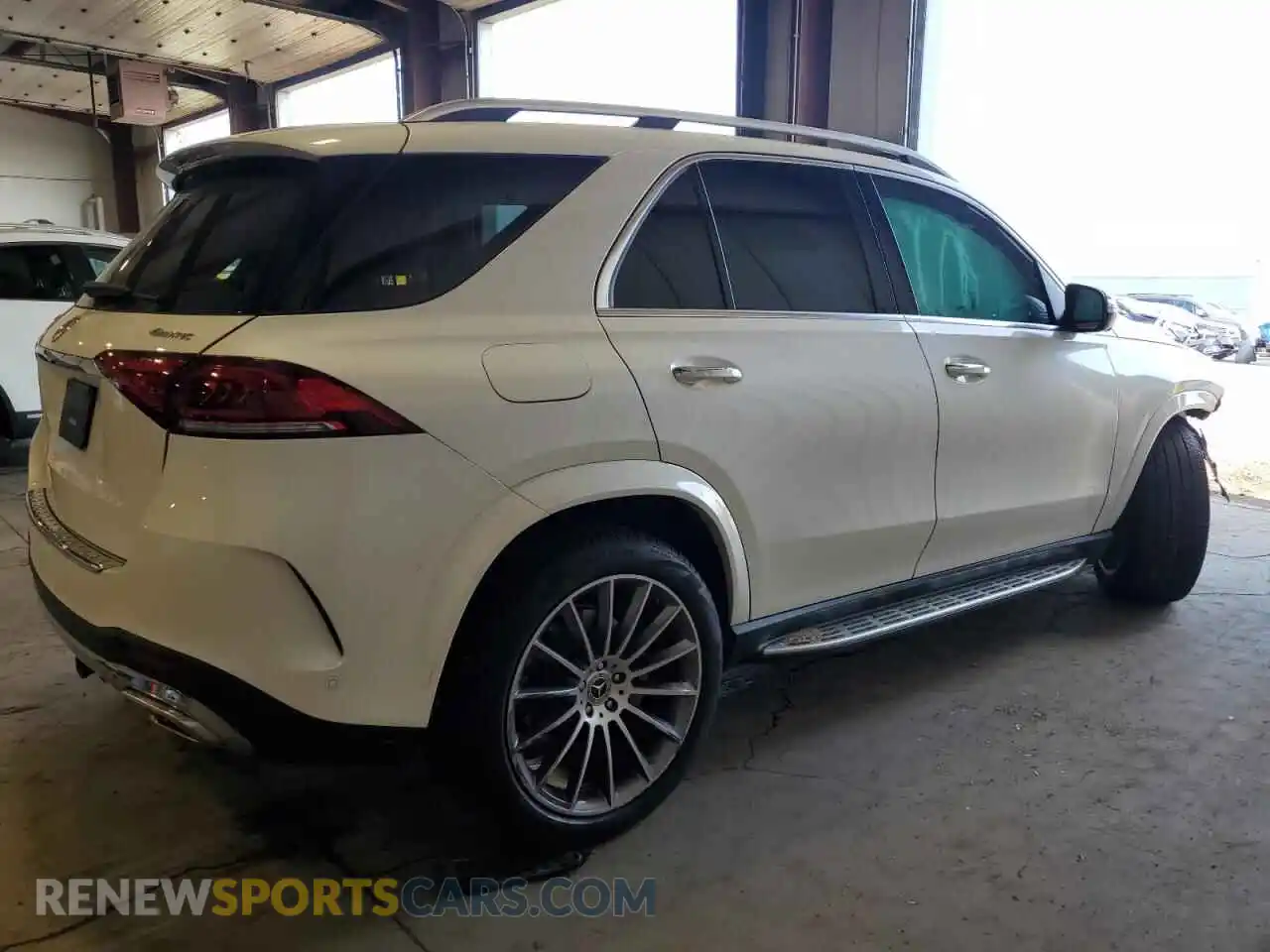 3 Photograph of a damaged car 4JGFB5KB4MA500707 MERCEDES-BENZ GLE-CLASS 2021
