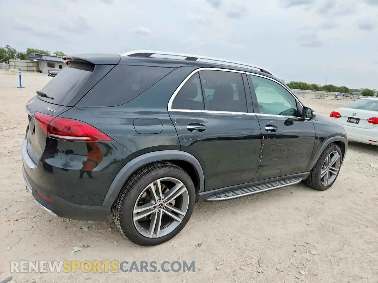 3 Photograph of a damaged car 4JGFB5KB4MA516146 MERCEDES-BENZ GLE-CLASS 2021