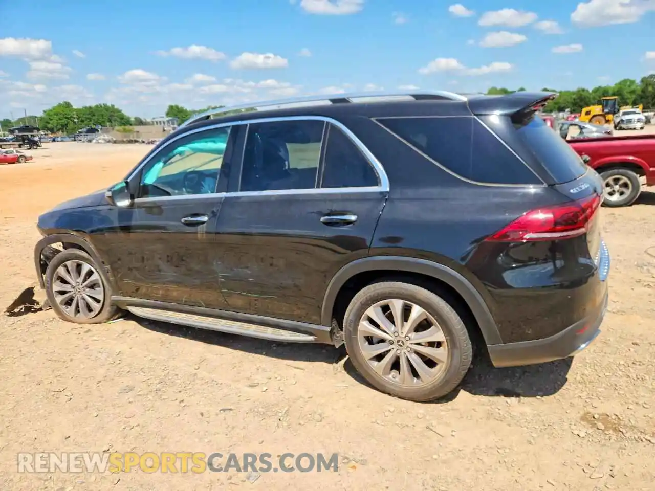 2 Photograph of a damaged car 4JGFB4JB3NA715010 MERCEDES-BENZ GLE-CLASS 2022