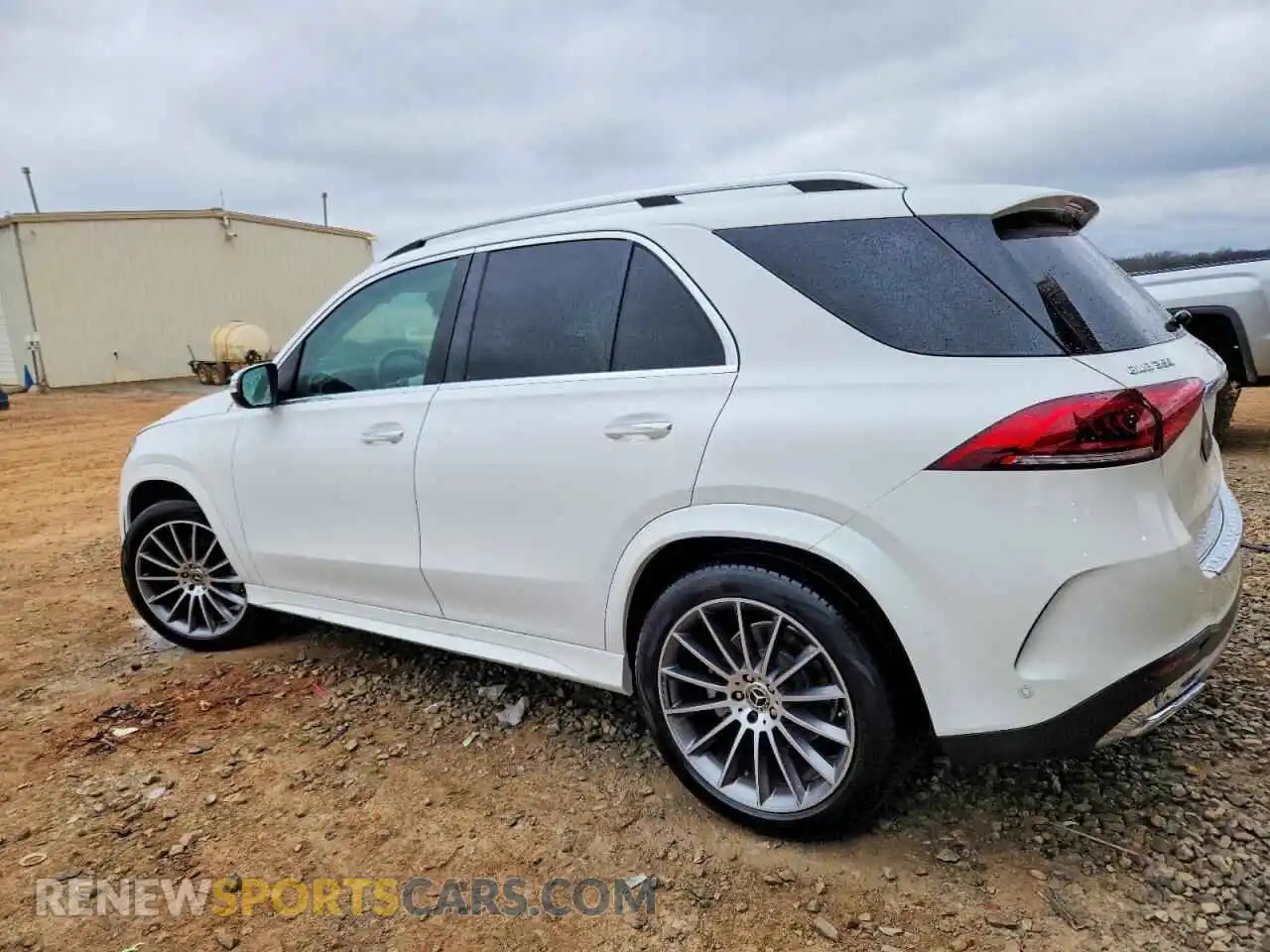 2 Photograph of a damaged car 4JGFB4KB5NA615747 MERCEDES-BENZ GLE-CLASS 2022