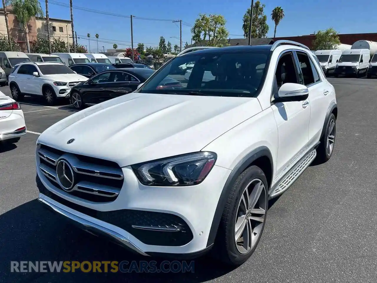 2 Photograph of a damaged car 4JGFB5KB7NA705889 MERCEDES-BENZ GLE-CLASS 2022