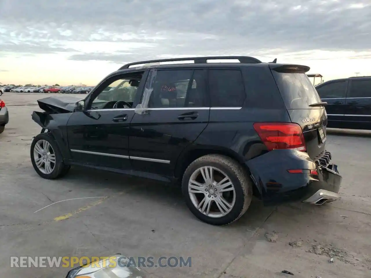 2 Photograph of a damaged car WDCGG0EB9FG409323 MERCEDES-BENZ GLK-CLASS 2015