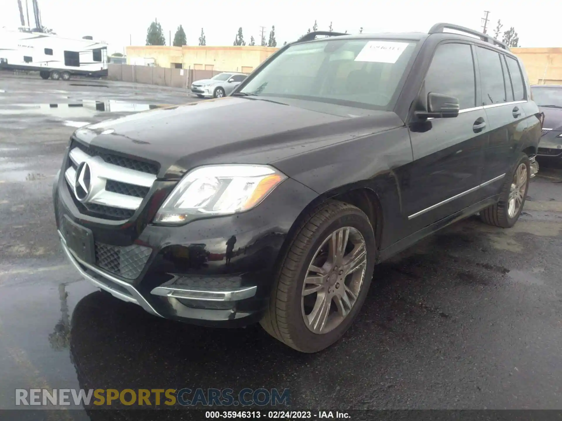 2 Photograph of a damaged car WDCGG5HB4FG399552 MERCEDES-BENZ GLK-CLASS 2015