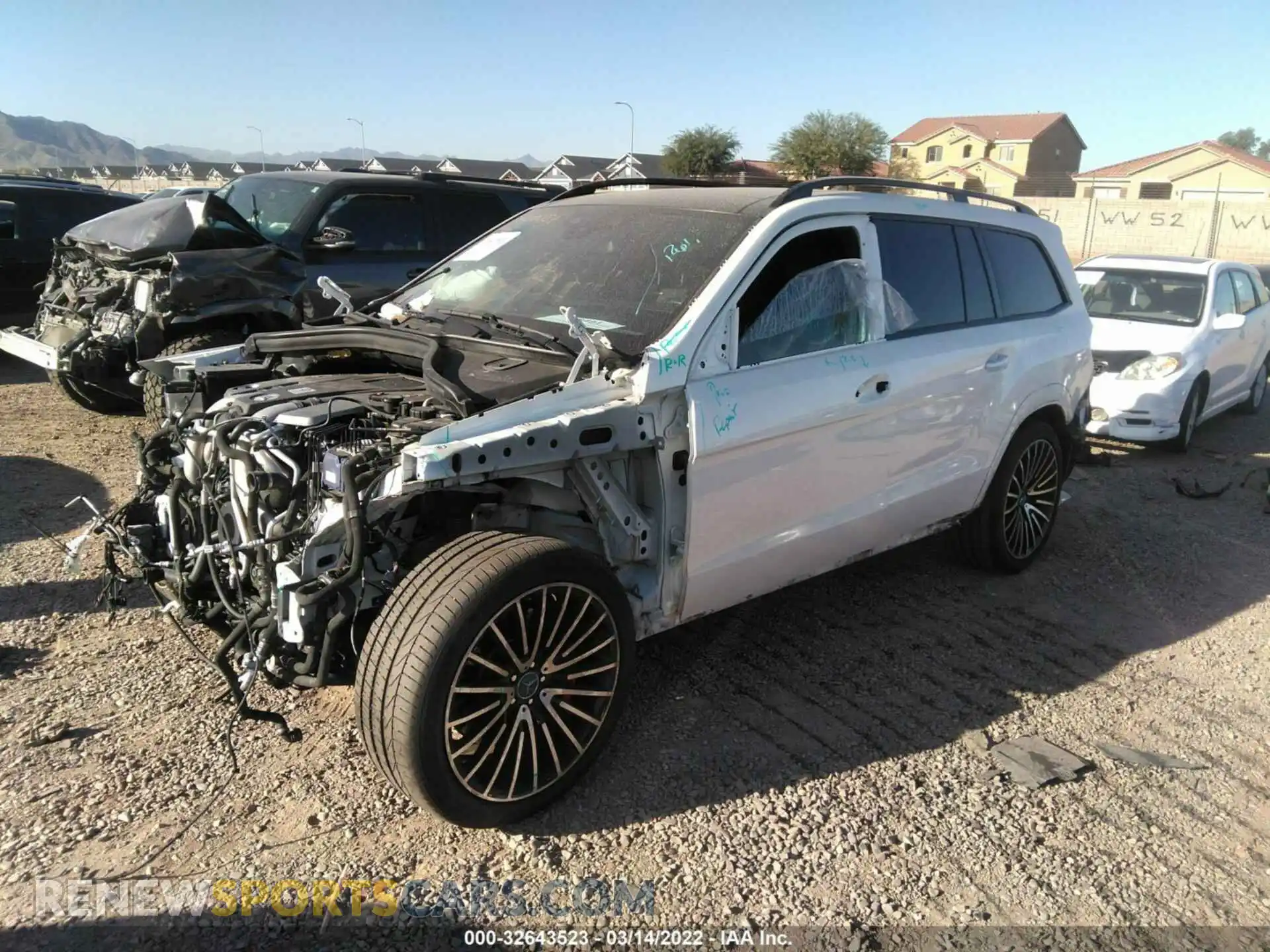 2 Photograph of a damaged car 4JGDF7FE4KB209448 MERCEDES-BENZ GLS 2019