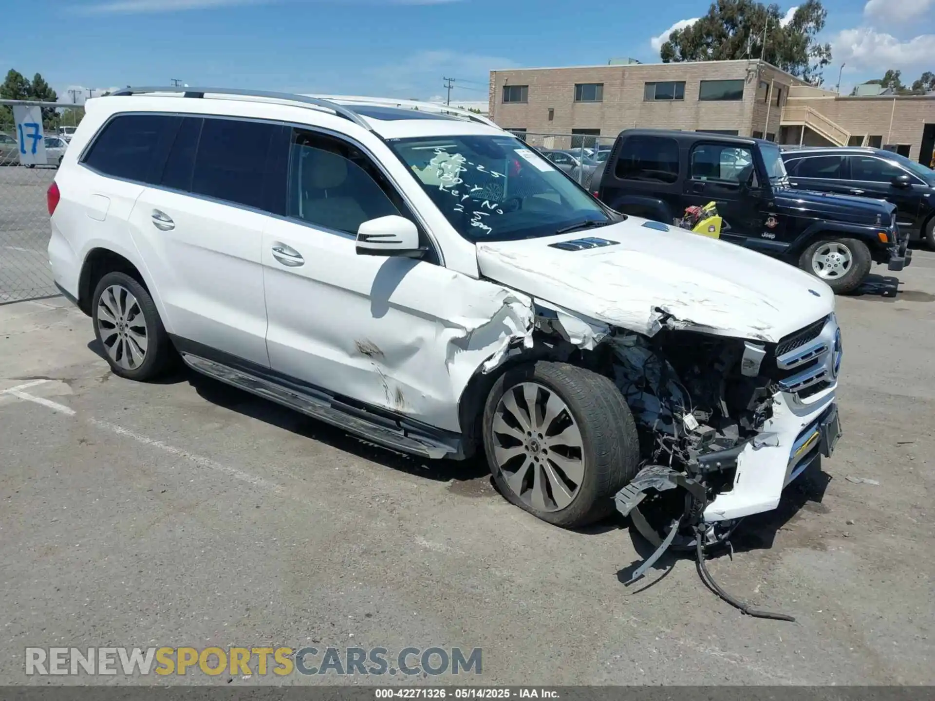 1 Photograph of a damaged car 4JGDF6EE0KB238926 MERCEDES-BENZ GLS 450 2019