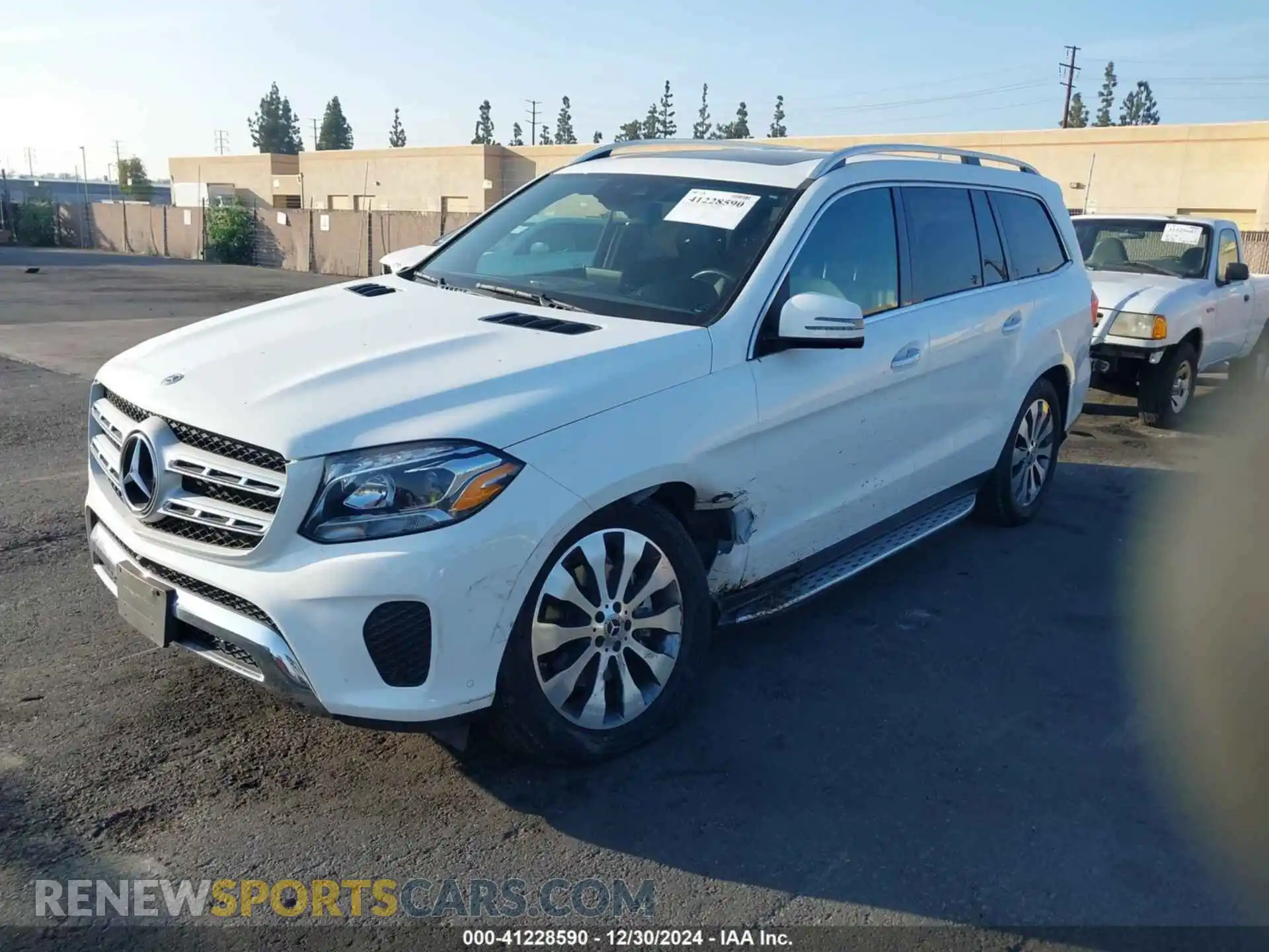 2 Photograph of a damaged car 4JGDF6EE1KB232343 MERCEDES-BENZ GLS 450 2019