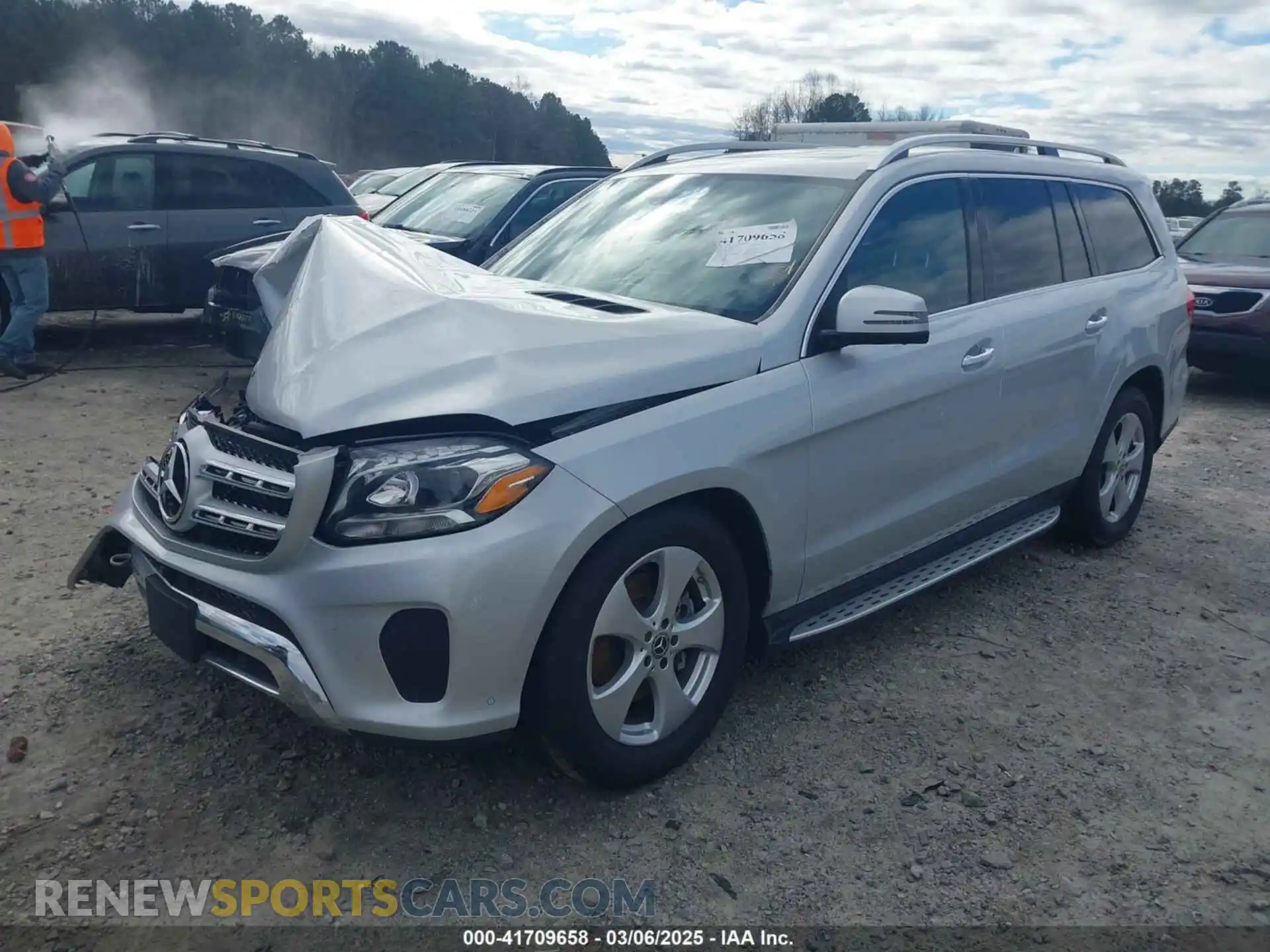 2 Photograph of a damaged car 4JGDF6EE3KB233199 MERCEDES-BENZ GLS 450 2019