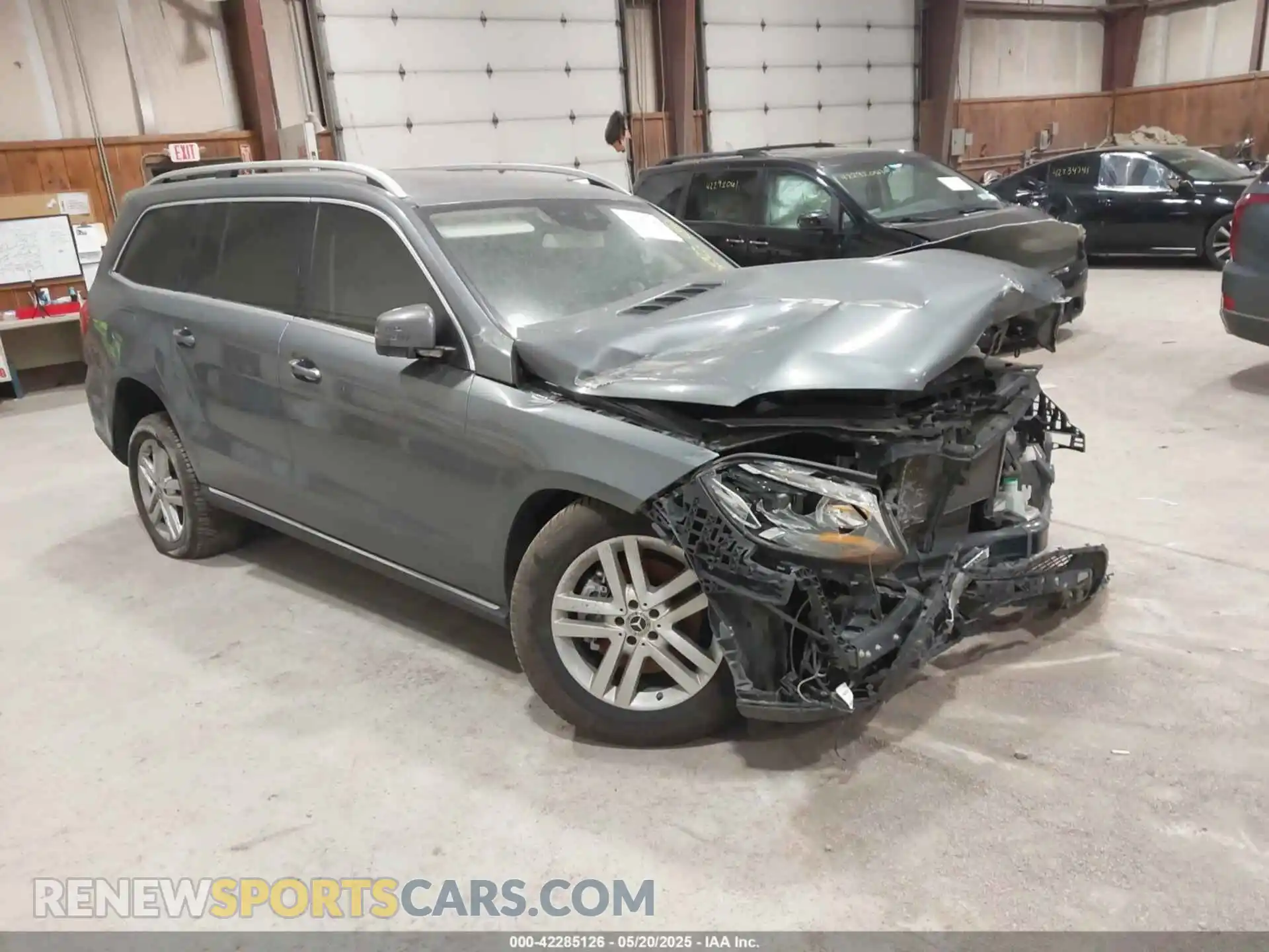 1 Photograph of a damaged car 4JGDF6EE4KB228206 MERCEDES-BENZ GLS 450 2019
