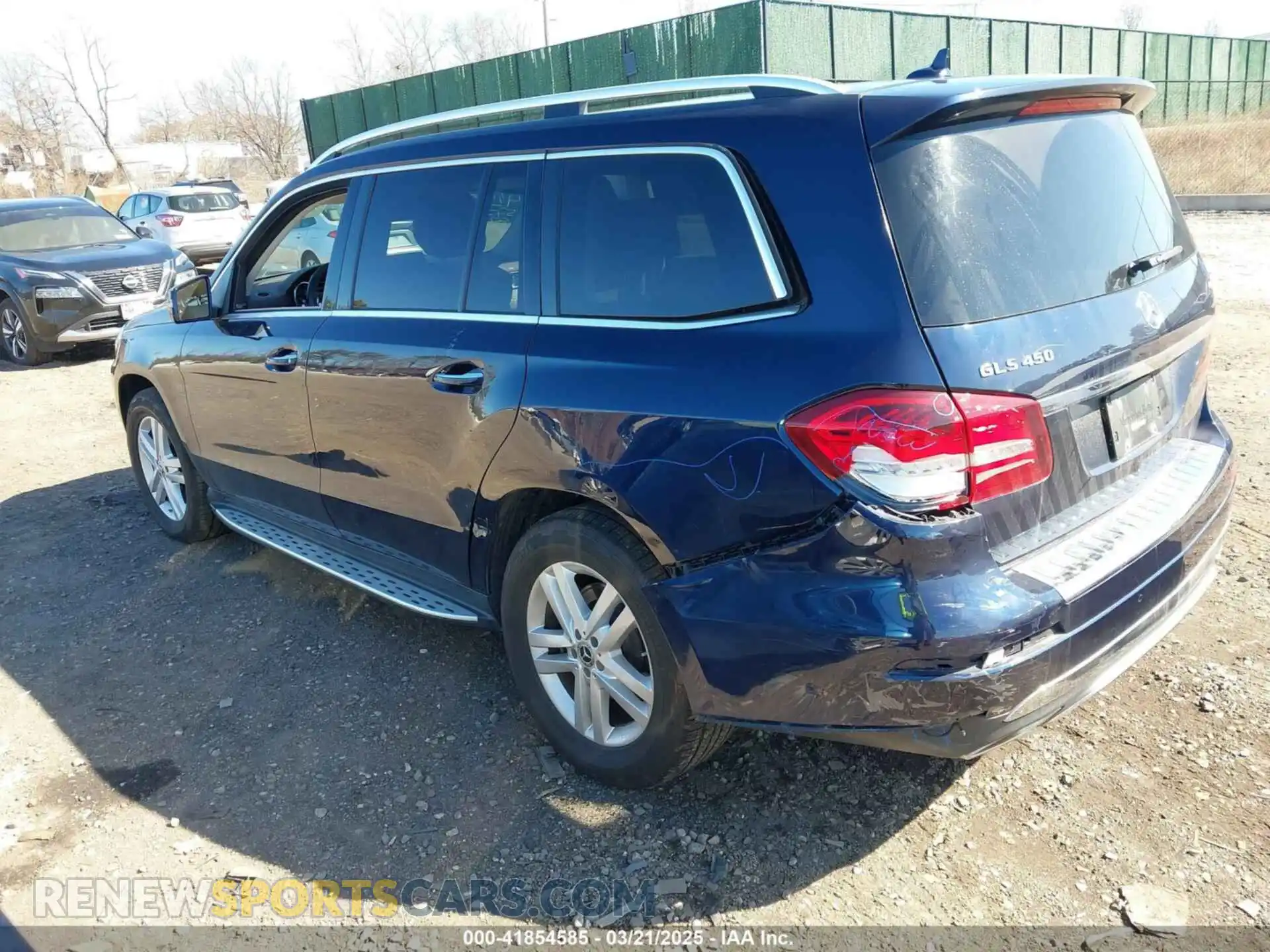 3 Photograph of a damaged car 4JGDF6EE5KB233575 MERCEDES-BENZ GLS 450 2019