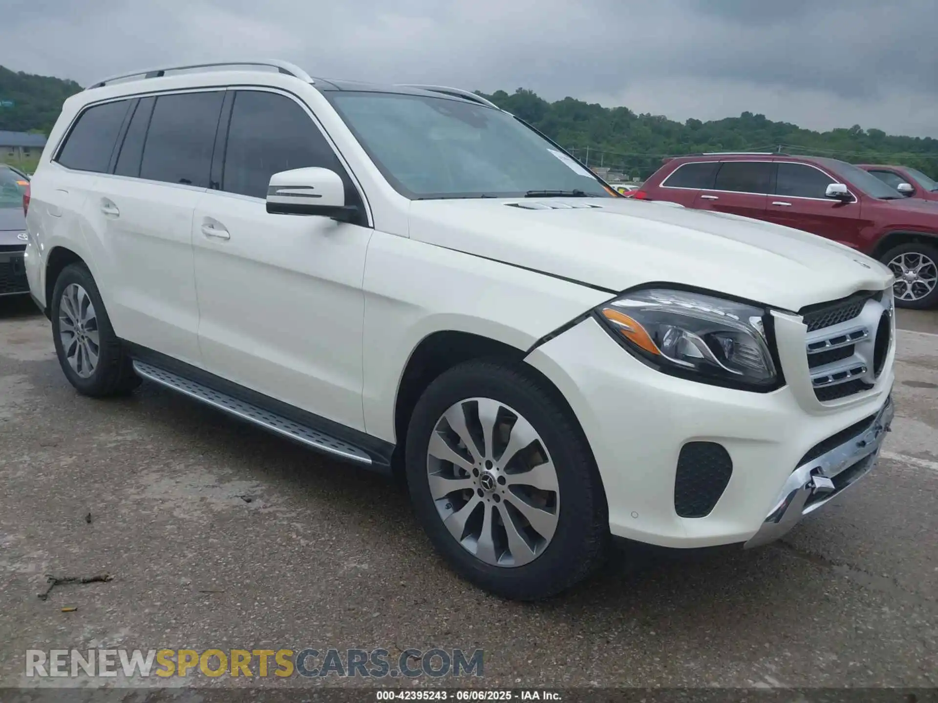1 Photograph of a damaged car 4JGDF6EE6KB228708 MERCEDES-BENZ GLS 450 2019