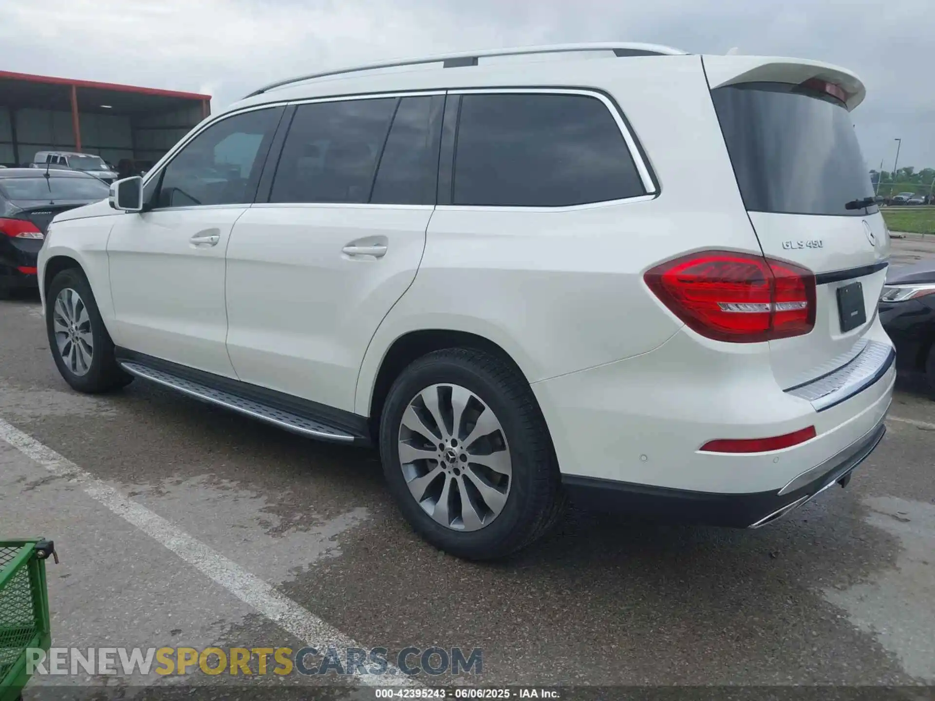 3 Photograph of a damaged car 4JGDF6EE6KB228708 MERCEDES-BENZ GLS 450 2019