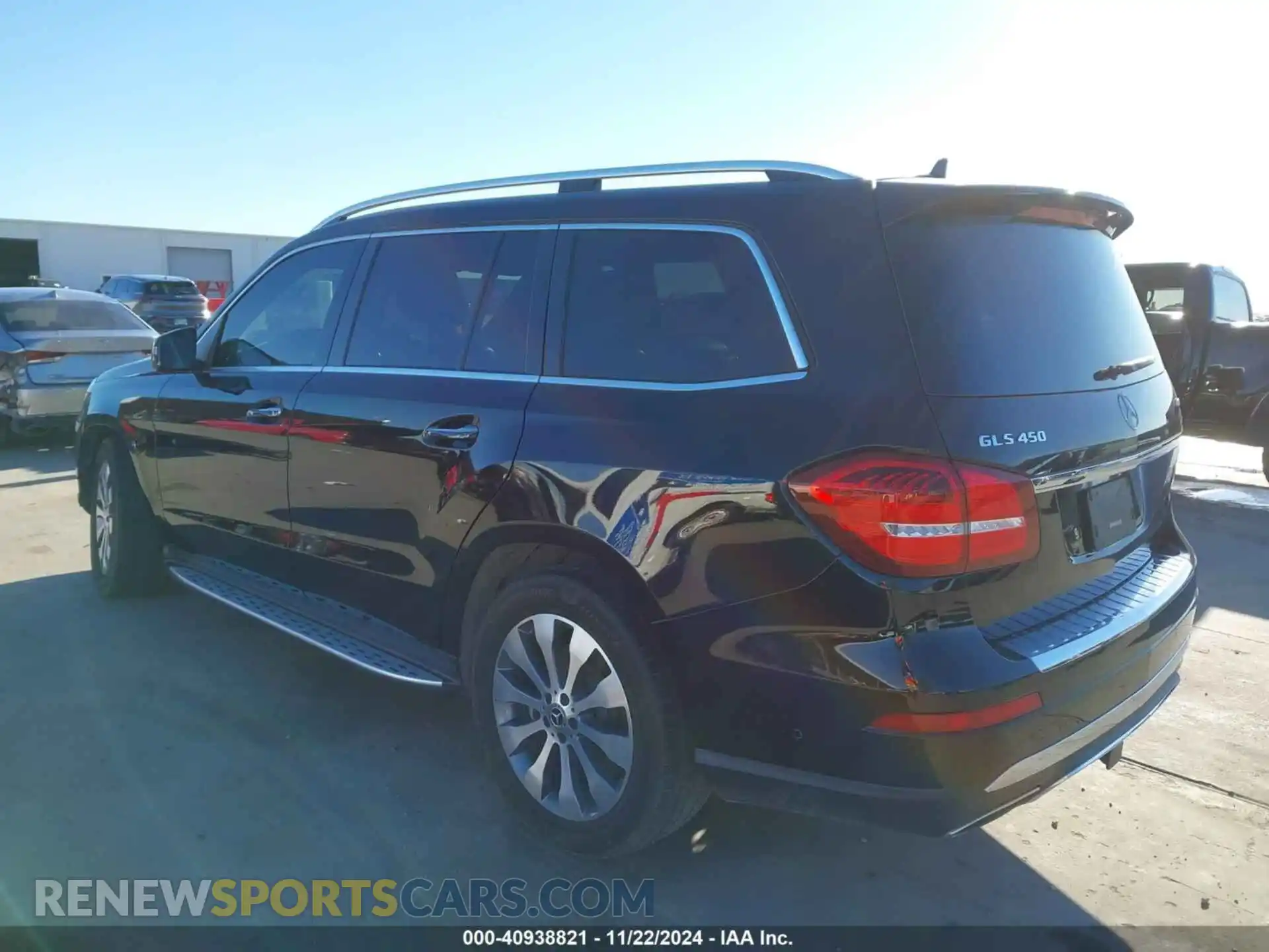 3 Photograph of a damaged car 4JGDF6EE9KB232154 MERCEDES-BENZ GLS 450 2019