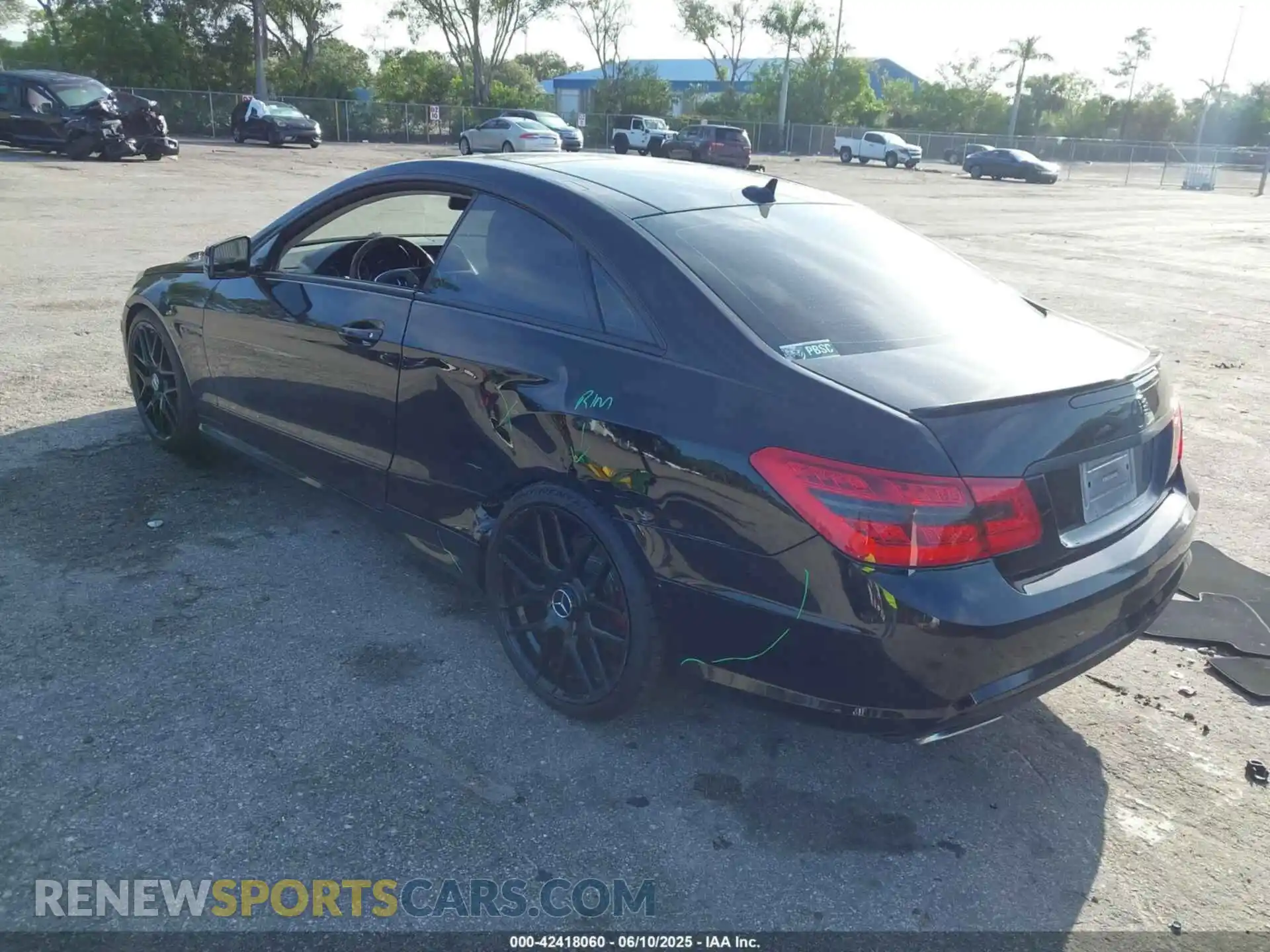 3 Photograph of a damaged car 4JGFF5KE1LA138073 MERCEDES-BENZ GLS 450 2020