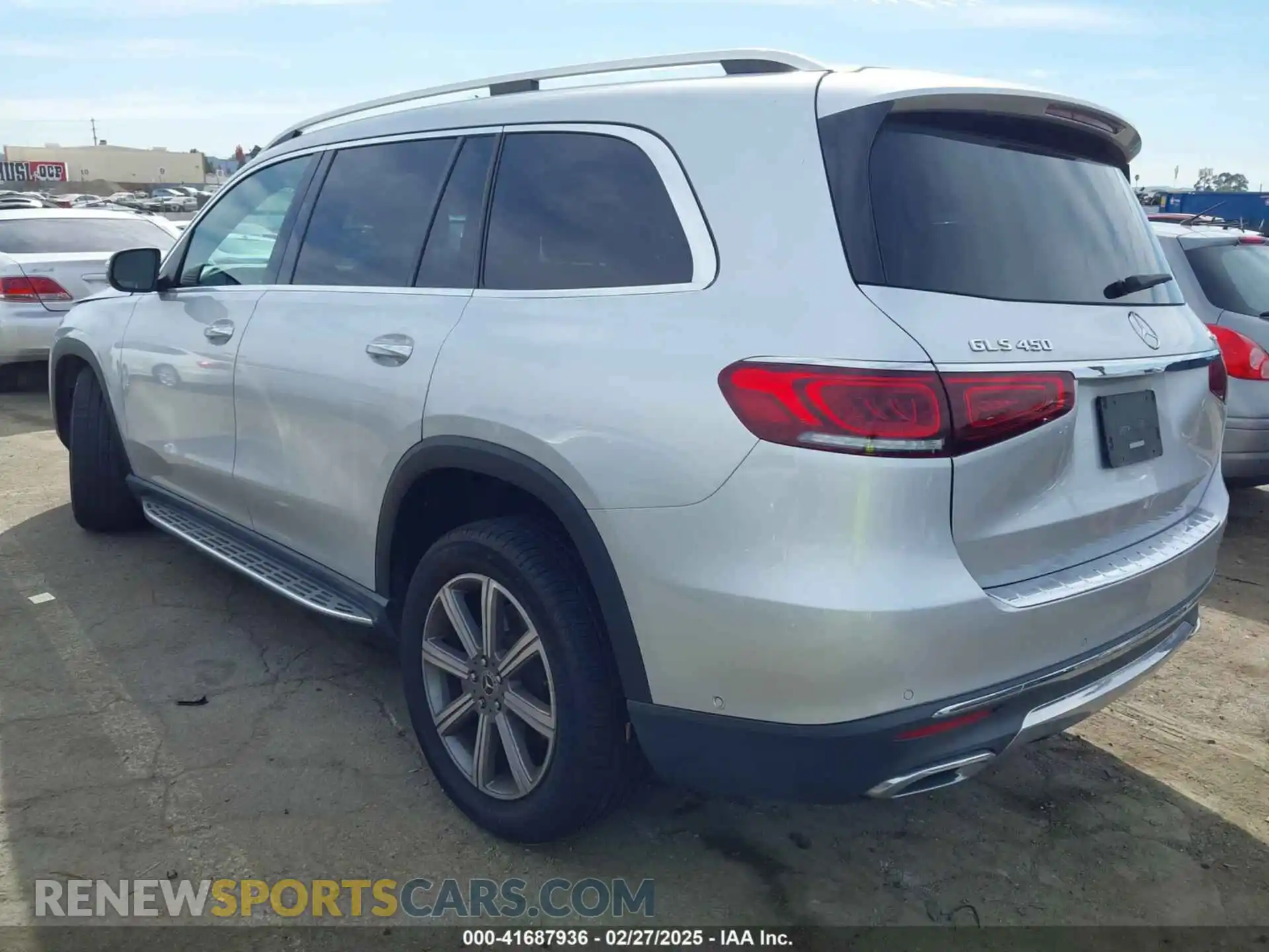 3 Photograph of a damaged car 4JGFF5KE2LA188979 MERCEDES-BENZ GLS 450 2020