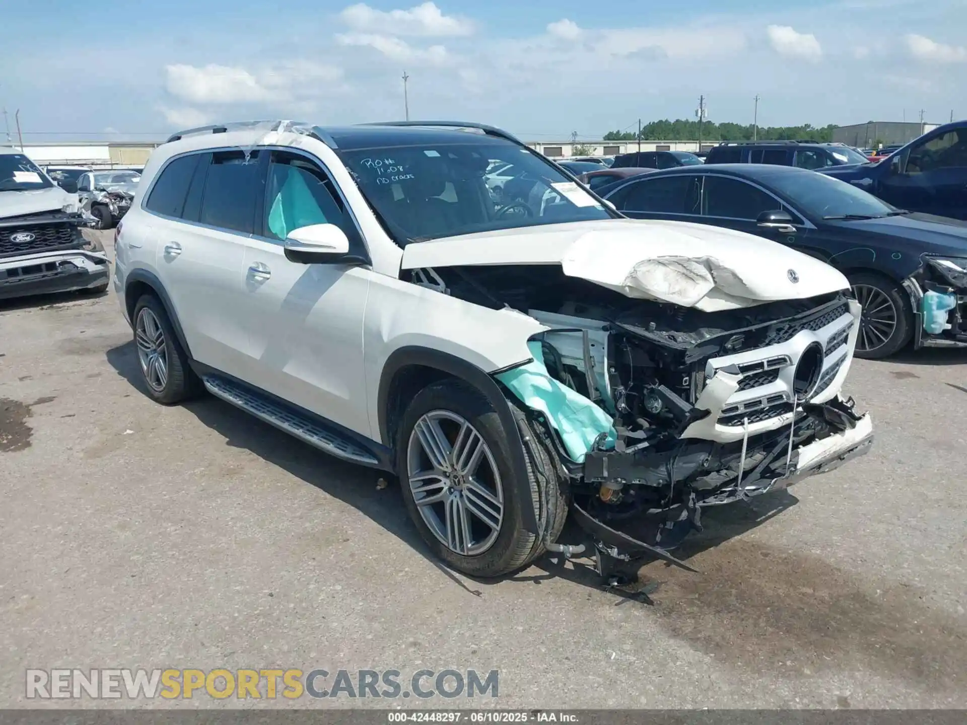 1 Photograph of a damaged car 4JGFF5KE2LA189789 MERCEDES-BENZ GLS 450 2020