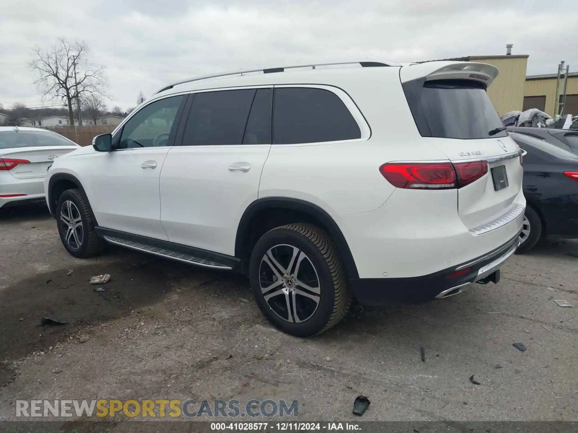 3 Photograph of a damaged car 4JGFF5KE7LA128941 MERCEDES-BENZ GLS 450 2020