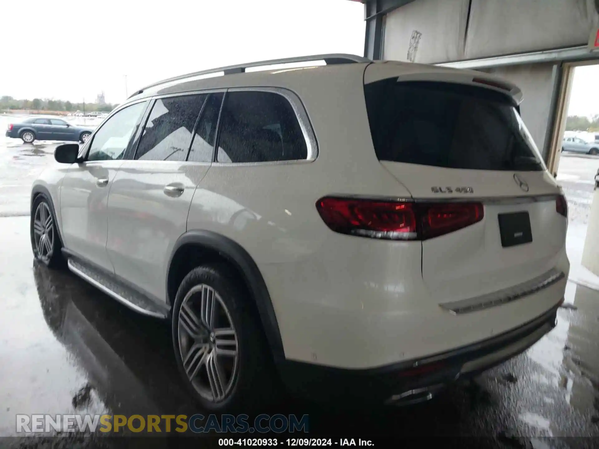3 Photograph of a damaged car 4JGFF5KE8LA152732 MERCEDES-BENZ GLS 450 2020