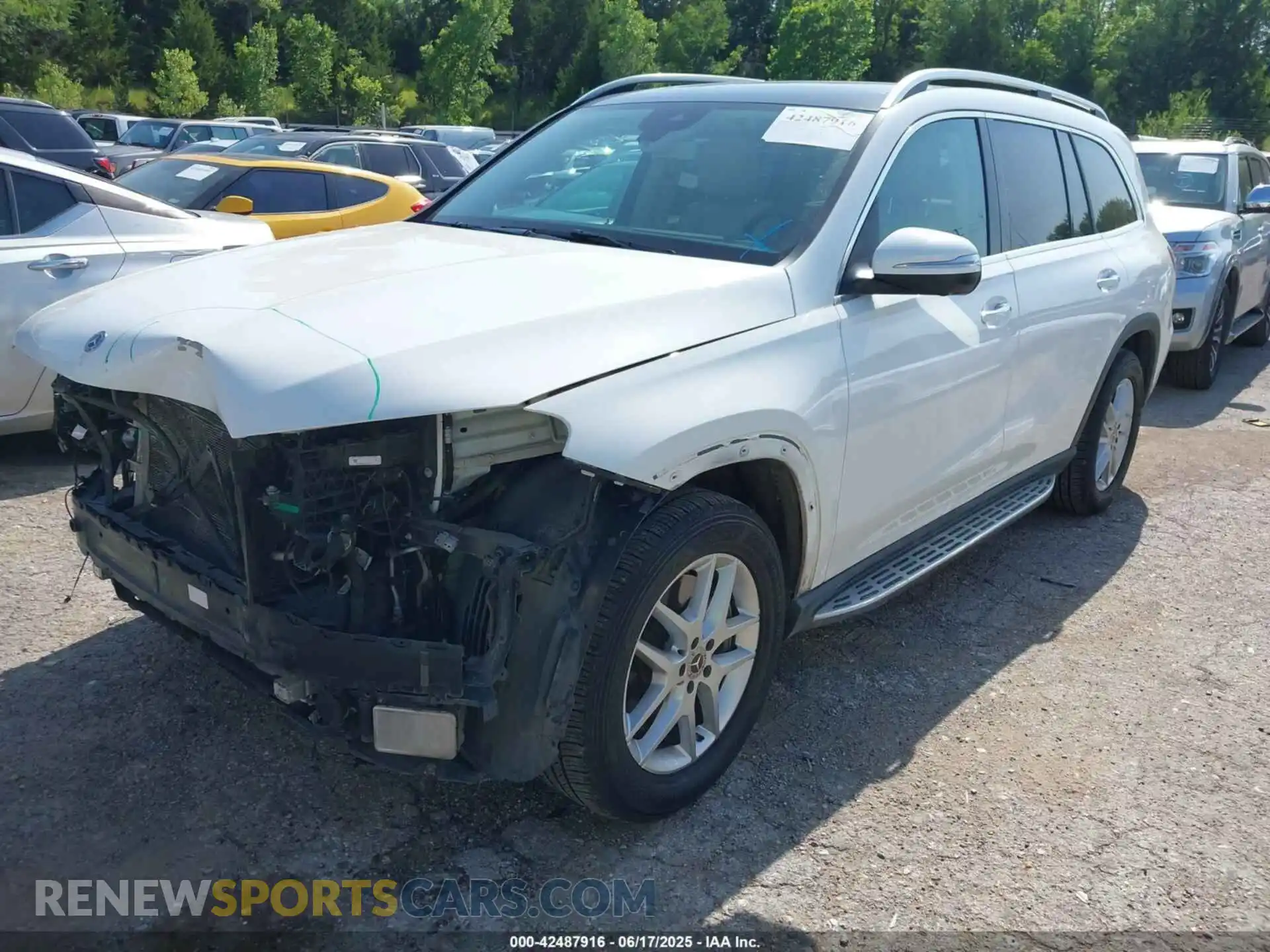 2 Photograph of a damaged car 4JGFF5KE9LA214090 MERCEDES-BENZ GLS 450 2020