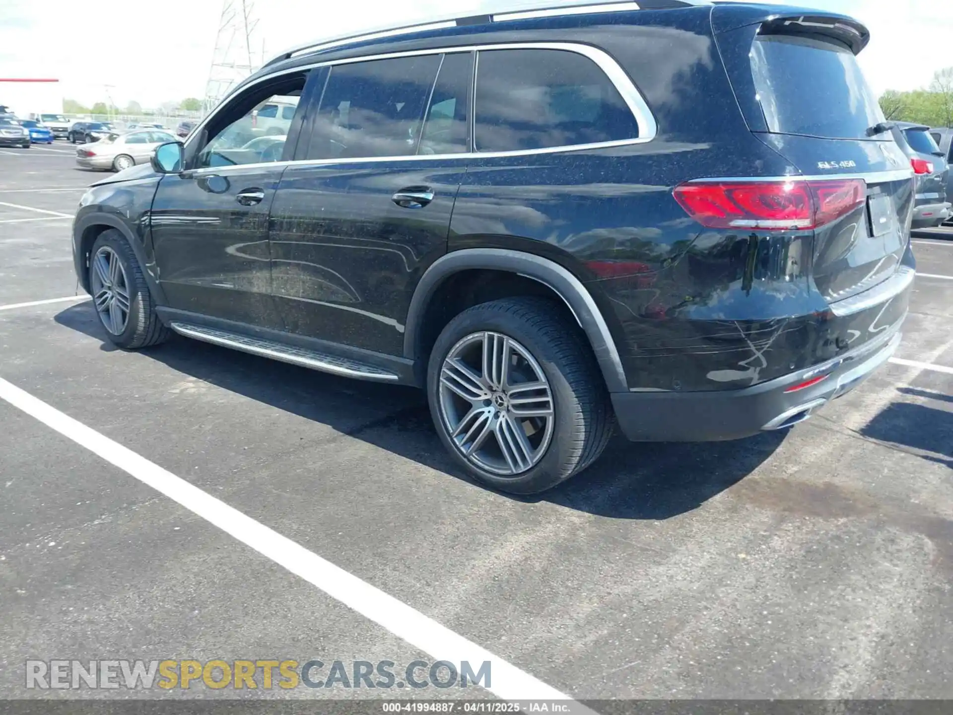 3 Photograph of a damaged car 4JGFF5KE1MA402443 MERCEDES-BENZ GLS 450 2021