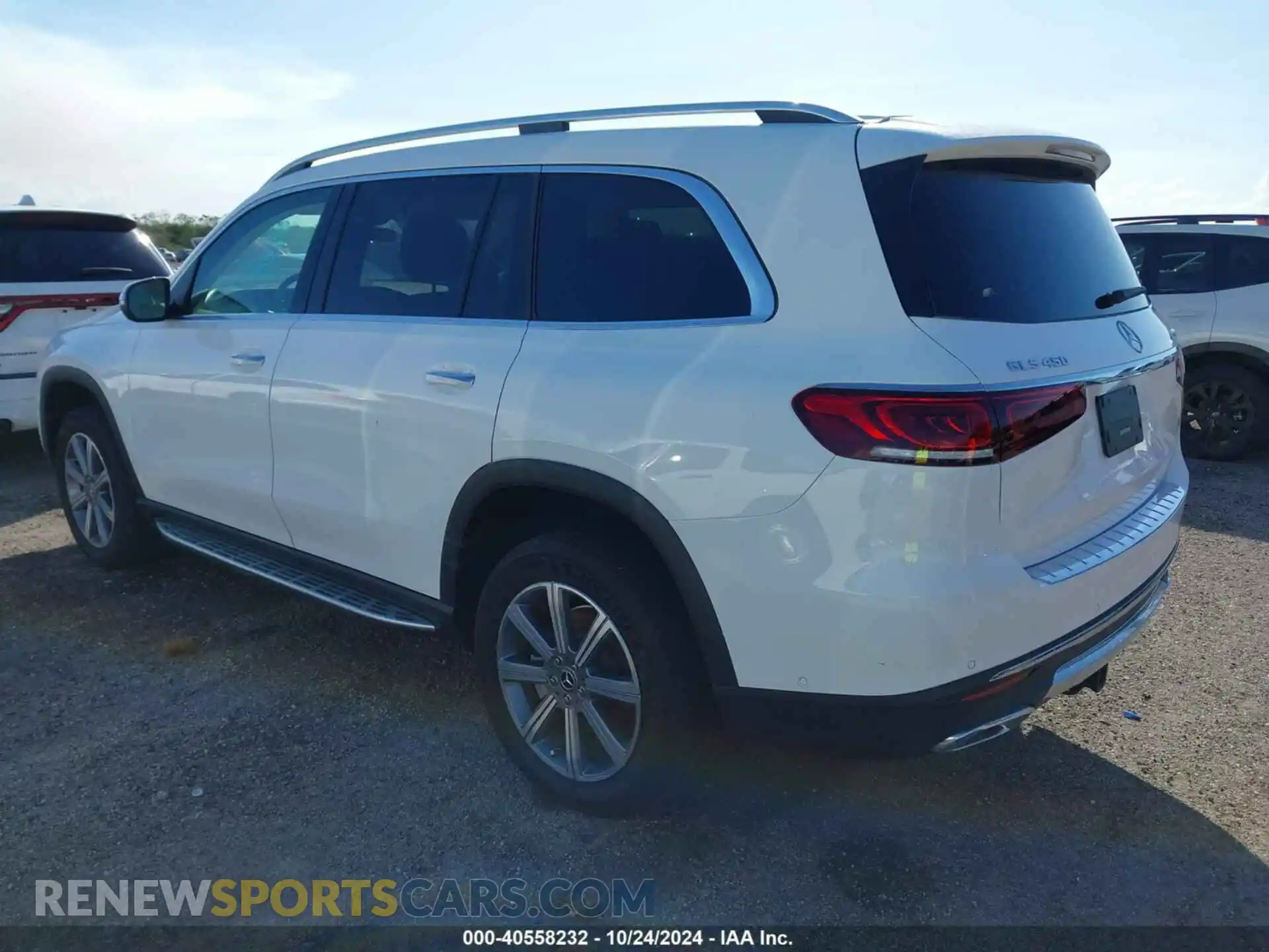 3 Photograph of a damaged car 4JGFF5KE1MA543772 MERCEDES-BENZ GLS 450 2021