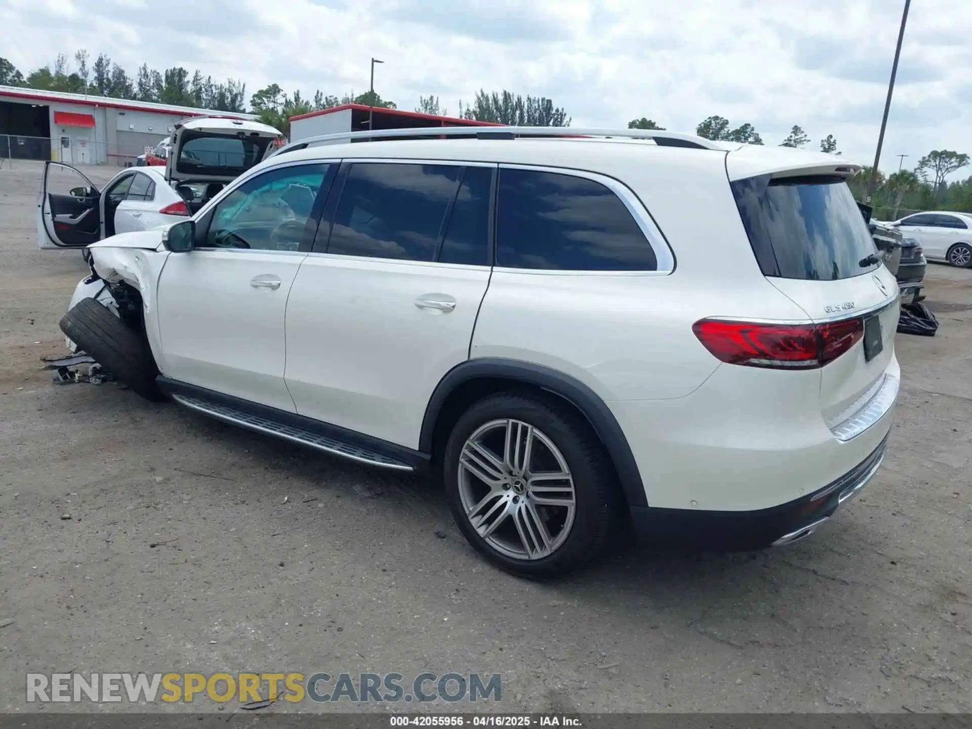 3 Photograph of a damaged car 4JGFF5KE3MA381420 MERCEDES-BENZ GLS 450 2021