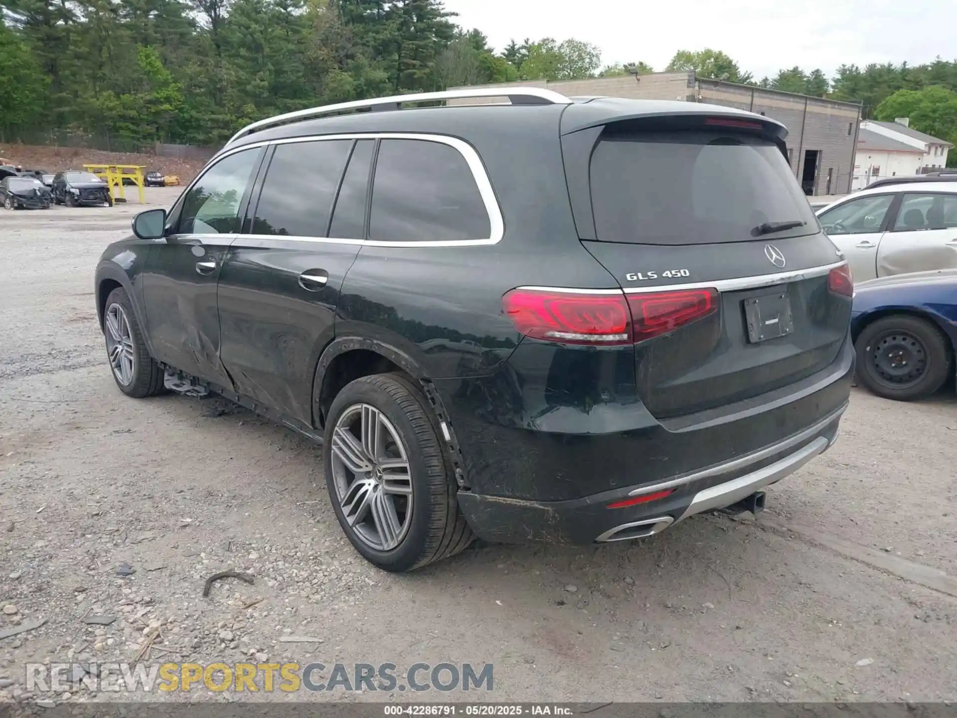 3 Photograph of a damaged car 4JGFF5KE6MA534582 MERCEDES-BENZ GLS 450 2021