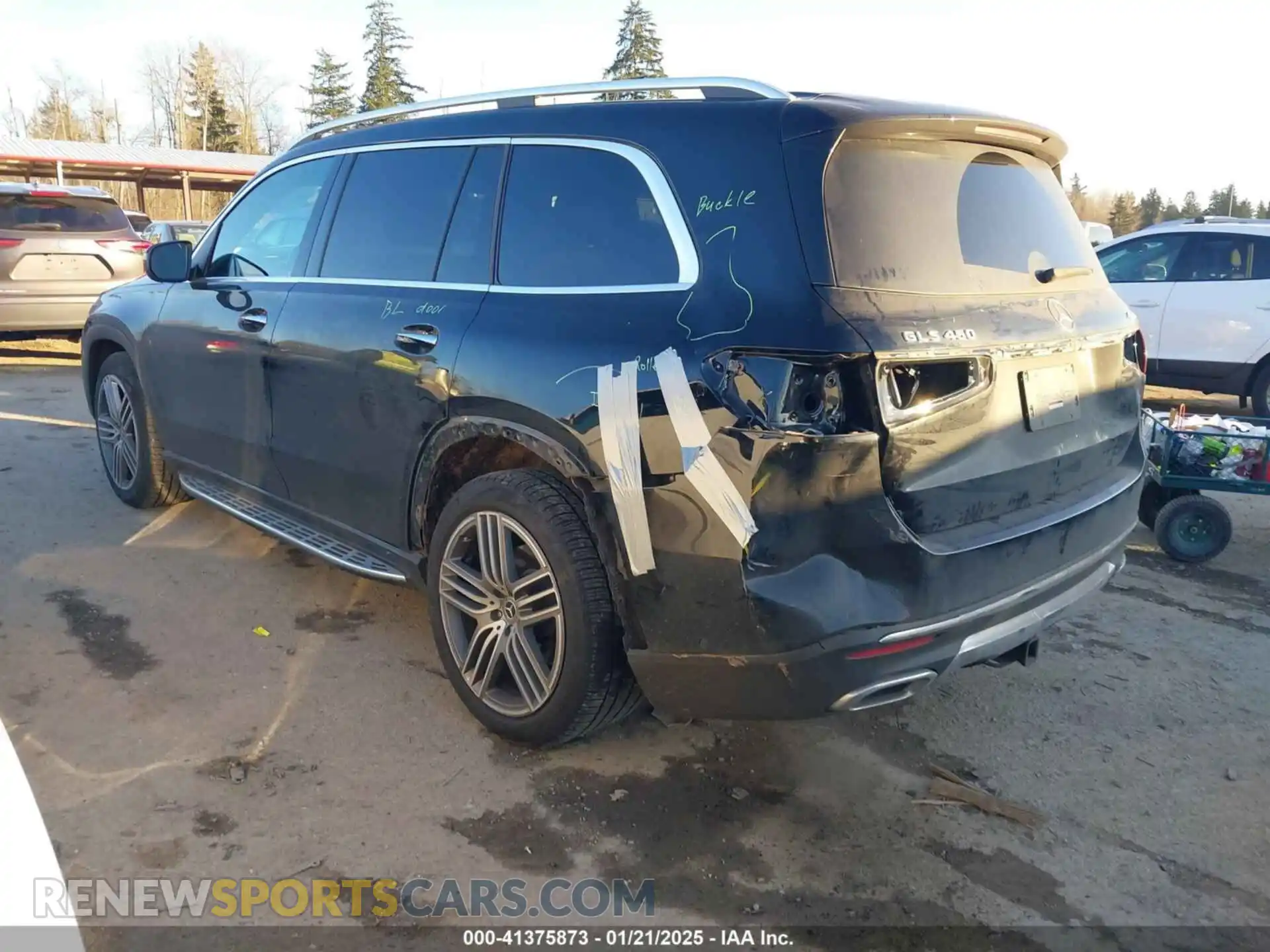 3 Photograph of a damaged car 4JGFF5KE7MA431784 MERCEDES-BENZ GLS 450 2021