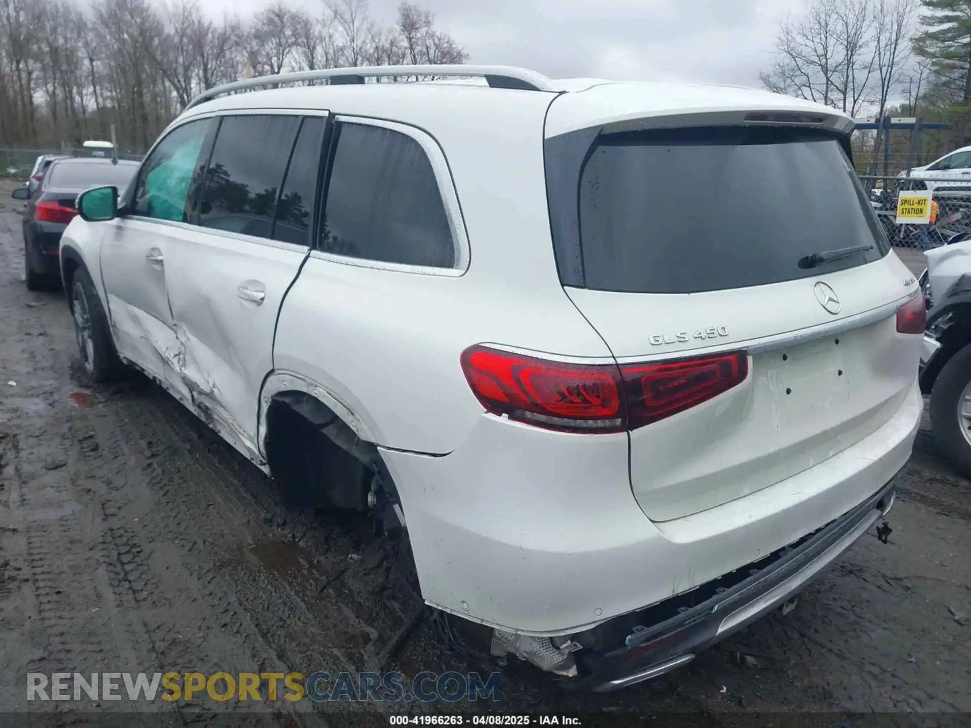 3 Photograph of a damaged car 4JGFF5KEXMA386713 MERCEDES-BENZ GLS 450 2021