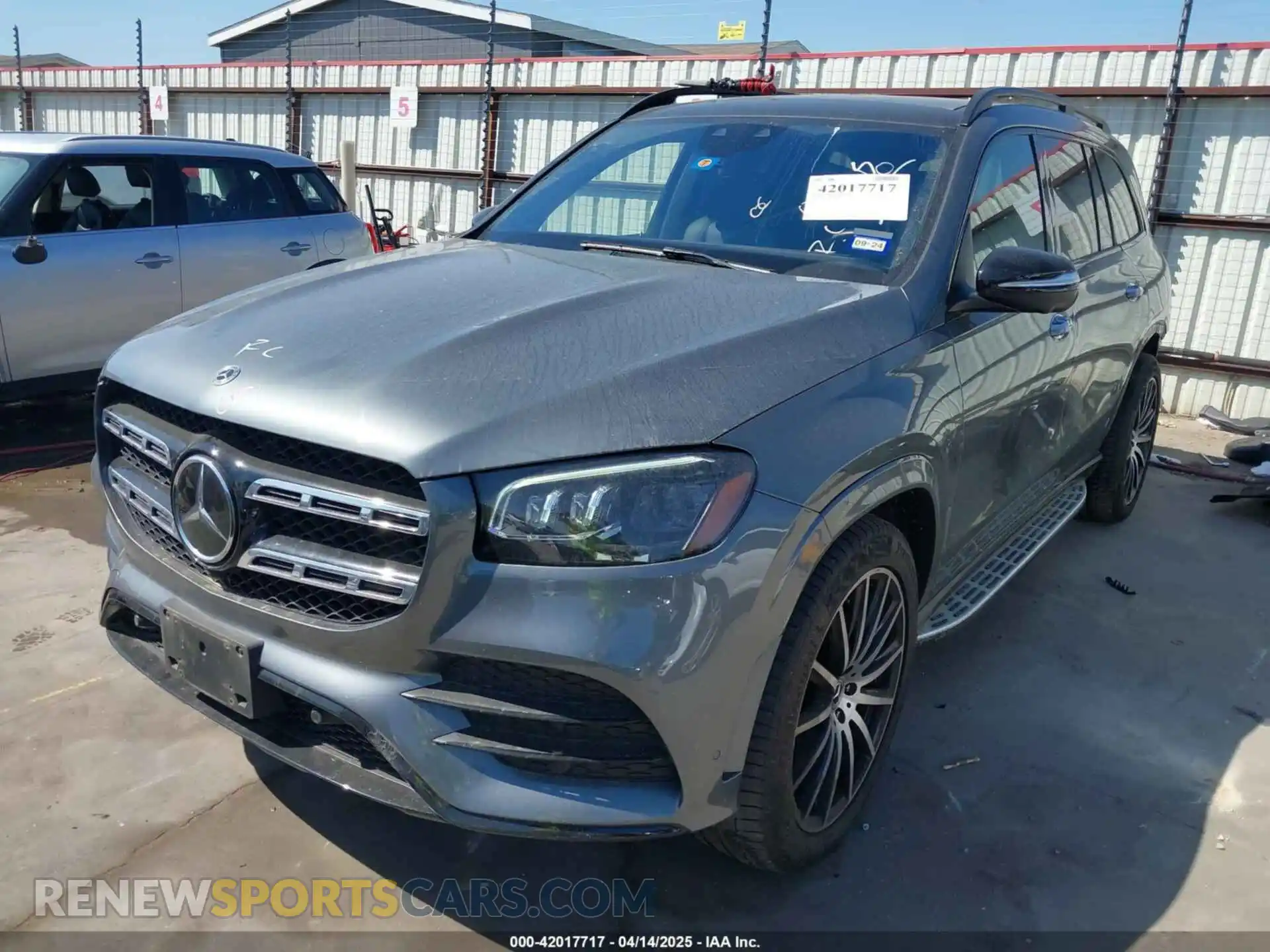 2 Photograph of a damaged car 4JGFF5KE4NA603853 MERCEDES-BENZ GLS 450 2022