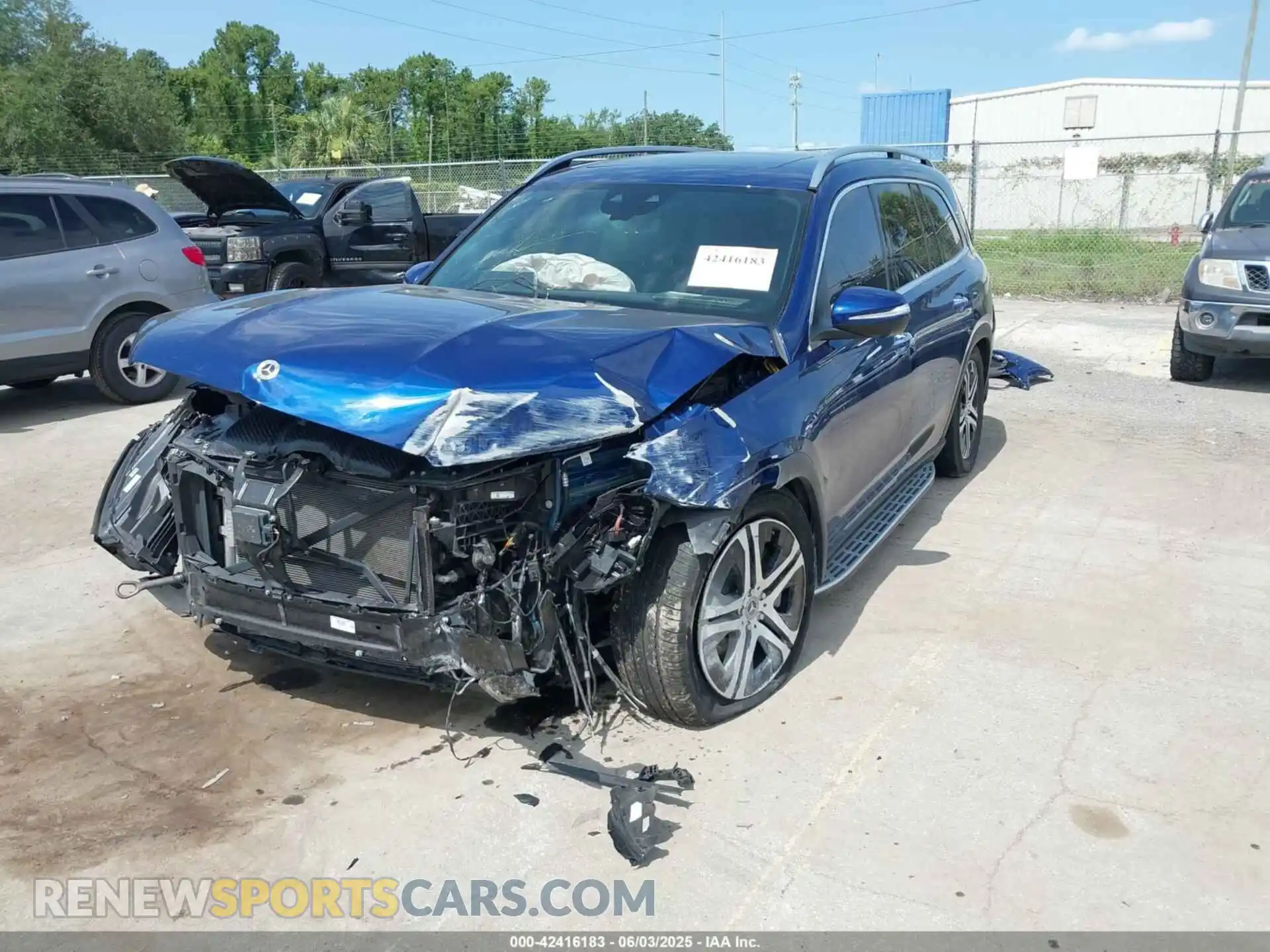 2 Photograph of a damaged car 4JGFF5KE4NA626100 MERCEDES-BENZ GLS 450 2022