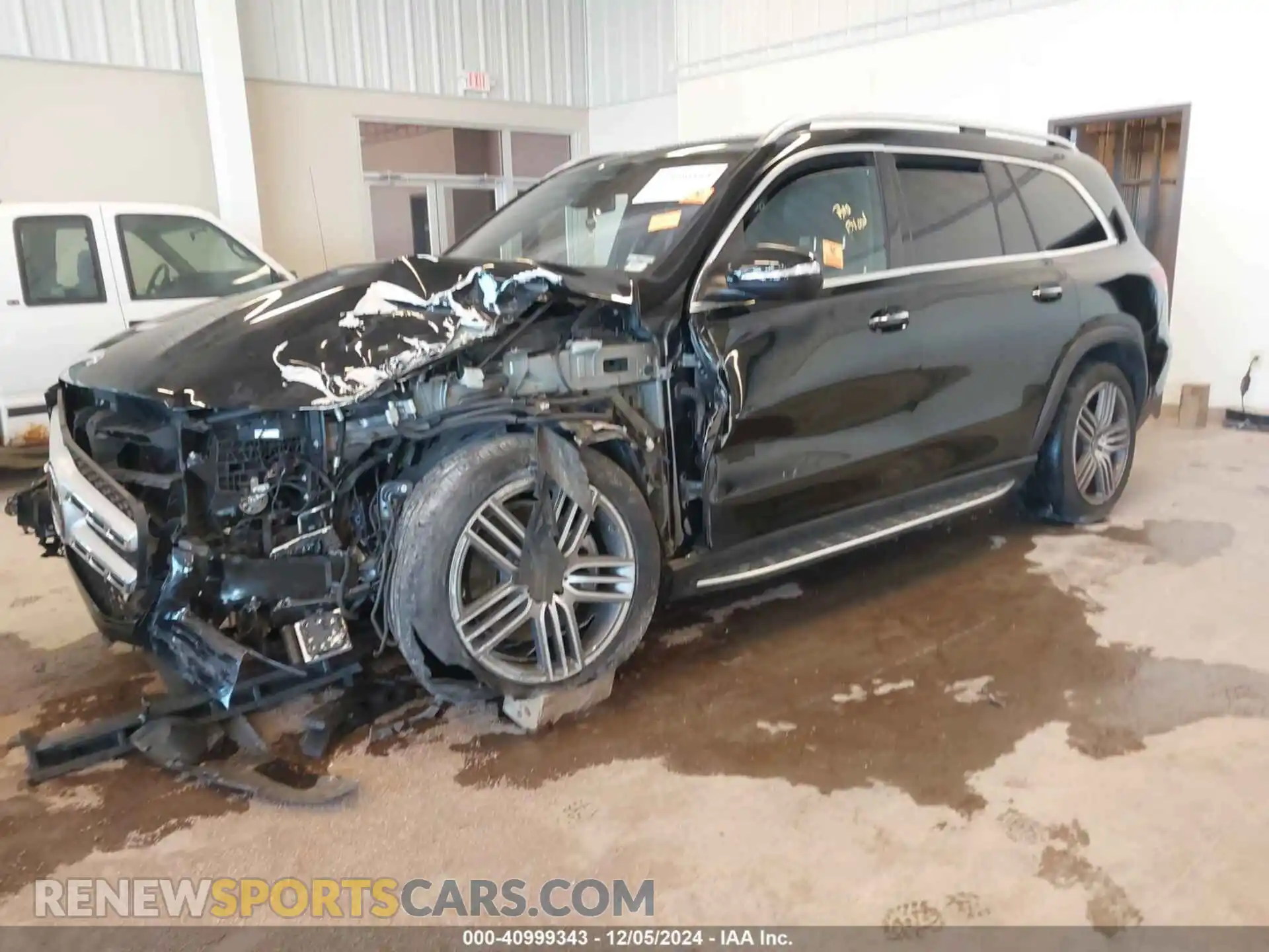 2 Photograph of a damaged car 4JGFF5KE5NA640197 MERCEDES-BENZ GLS 450 2022
