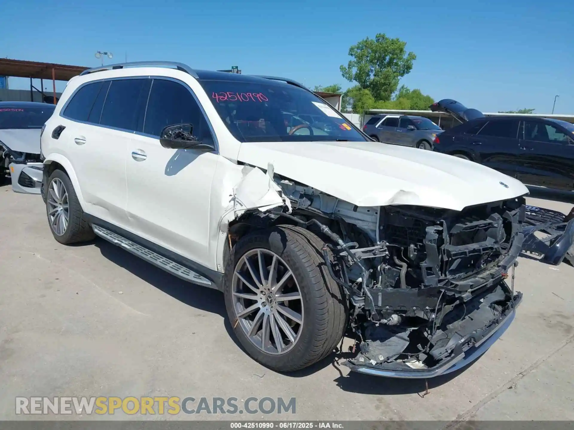 1 Photograph of a damaged car 4JGFF5KE8NA620980 MERCEDES-BENZ GLS 450 2022