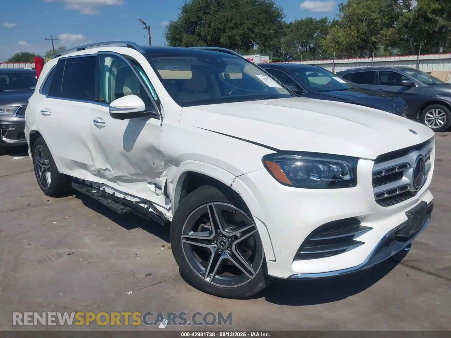 1 Photograph of a damaged car 4JGFF5KE9NA647587 MERCEDES-BENZ GLS 450 2022